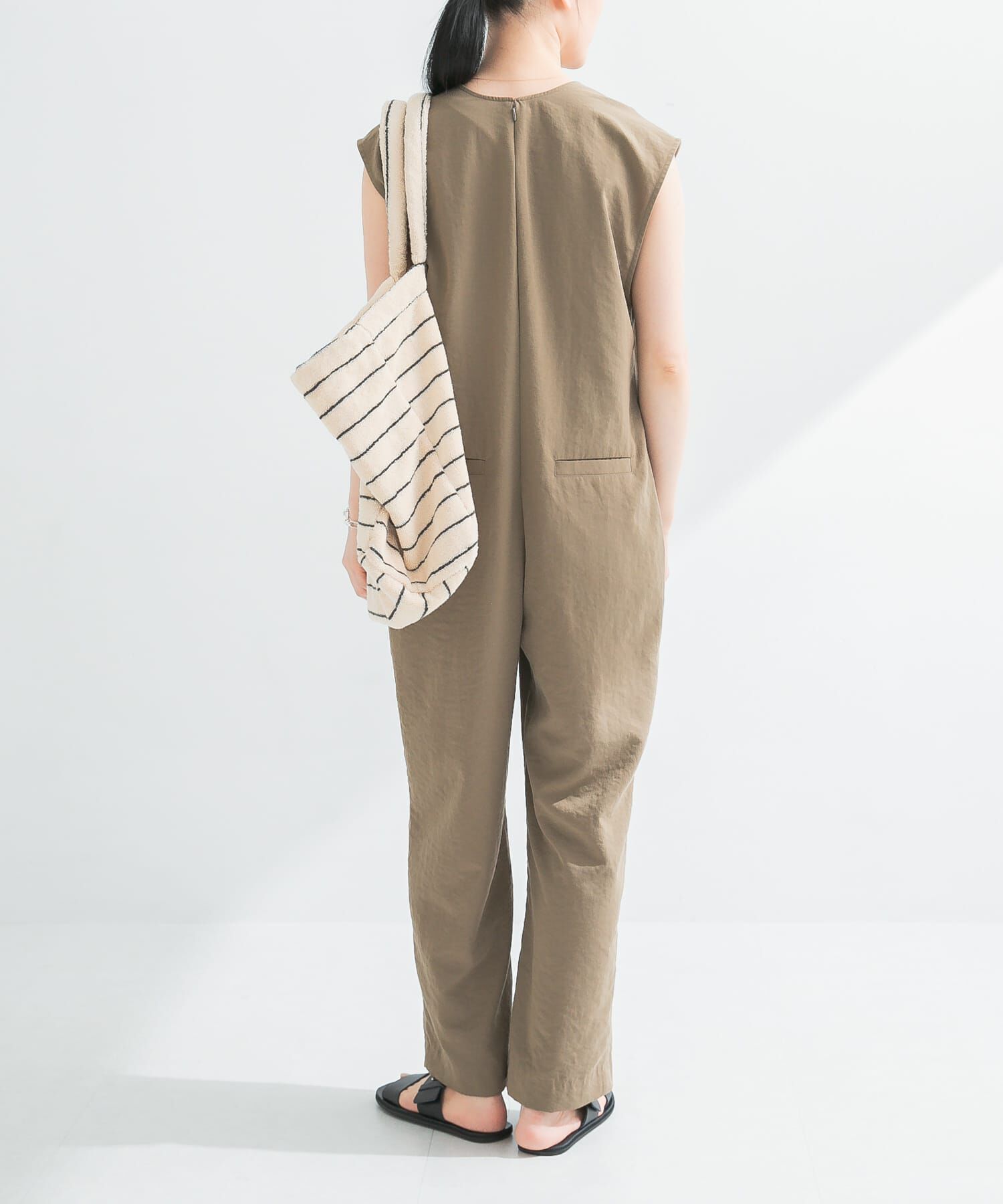 URBAN RESEARCH「『2サイズ展開』リネンライク深Vネックオールインワン」|スカート|