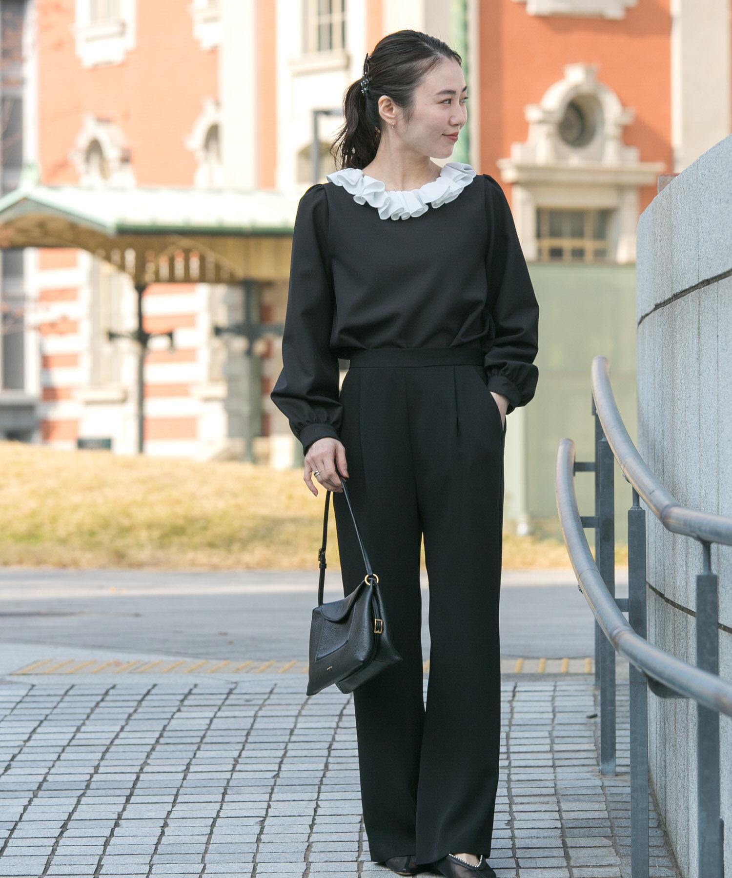 URBAN RESEARCH ROSSO「『WEB限定』コサージュカラー2WAYブラウス」|シャツ・ブラウス|