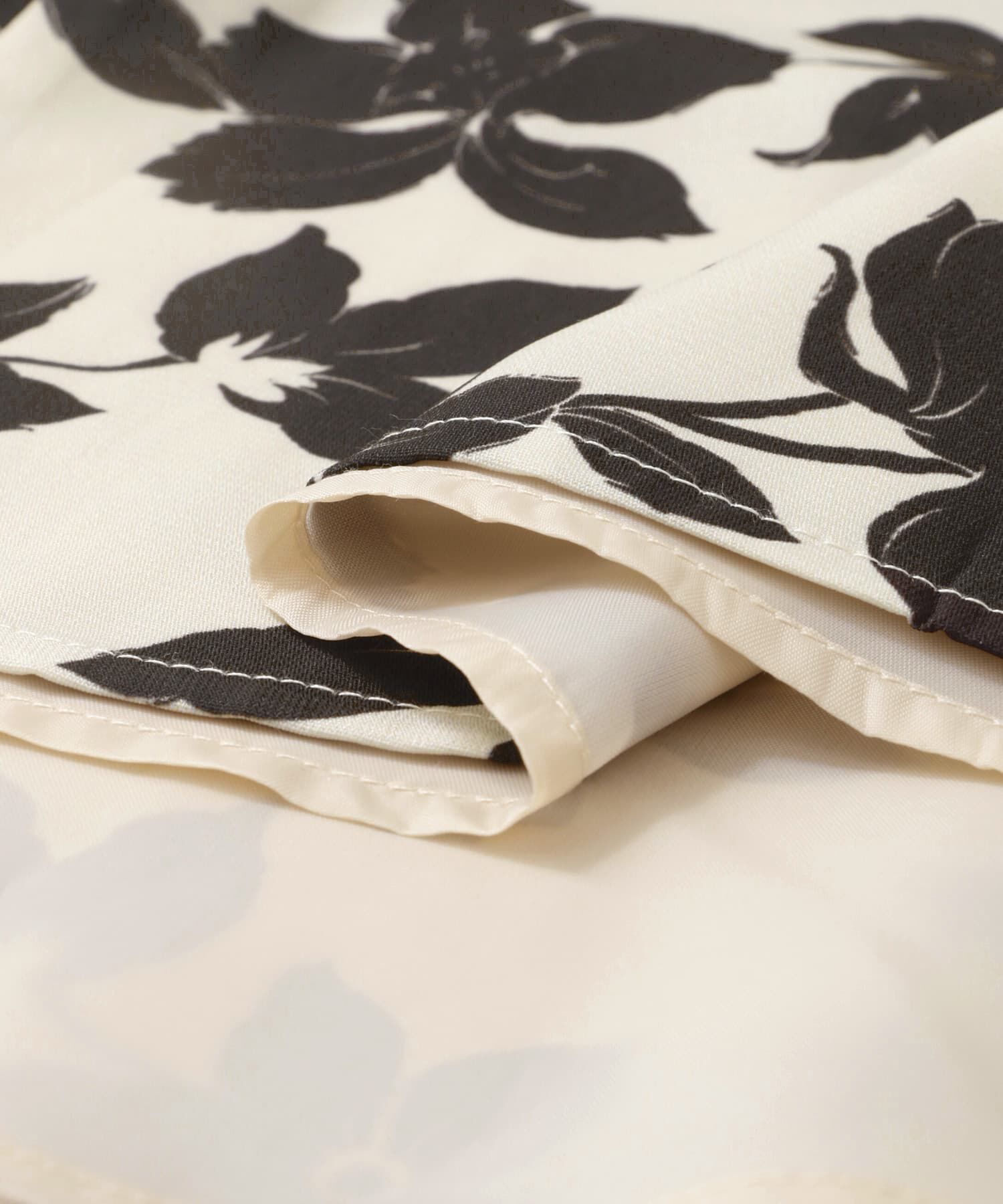  「KBF+　フラワープリントセミフレアスカート&there4;」|スカート|