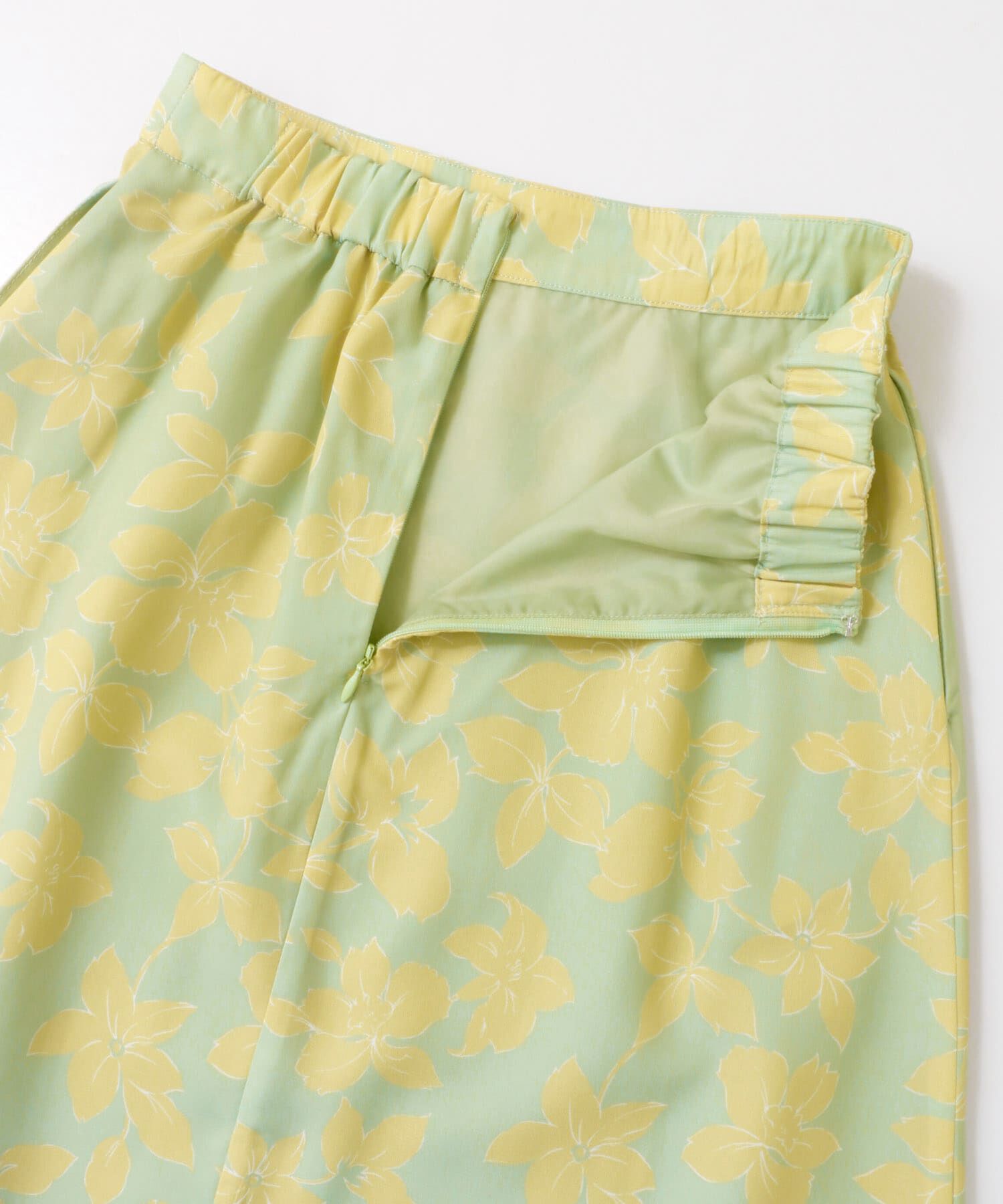  「KBF+　フラワープリントセミフレアスカート&there4;」|スカート|