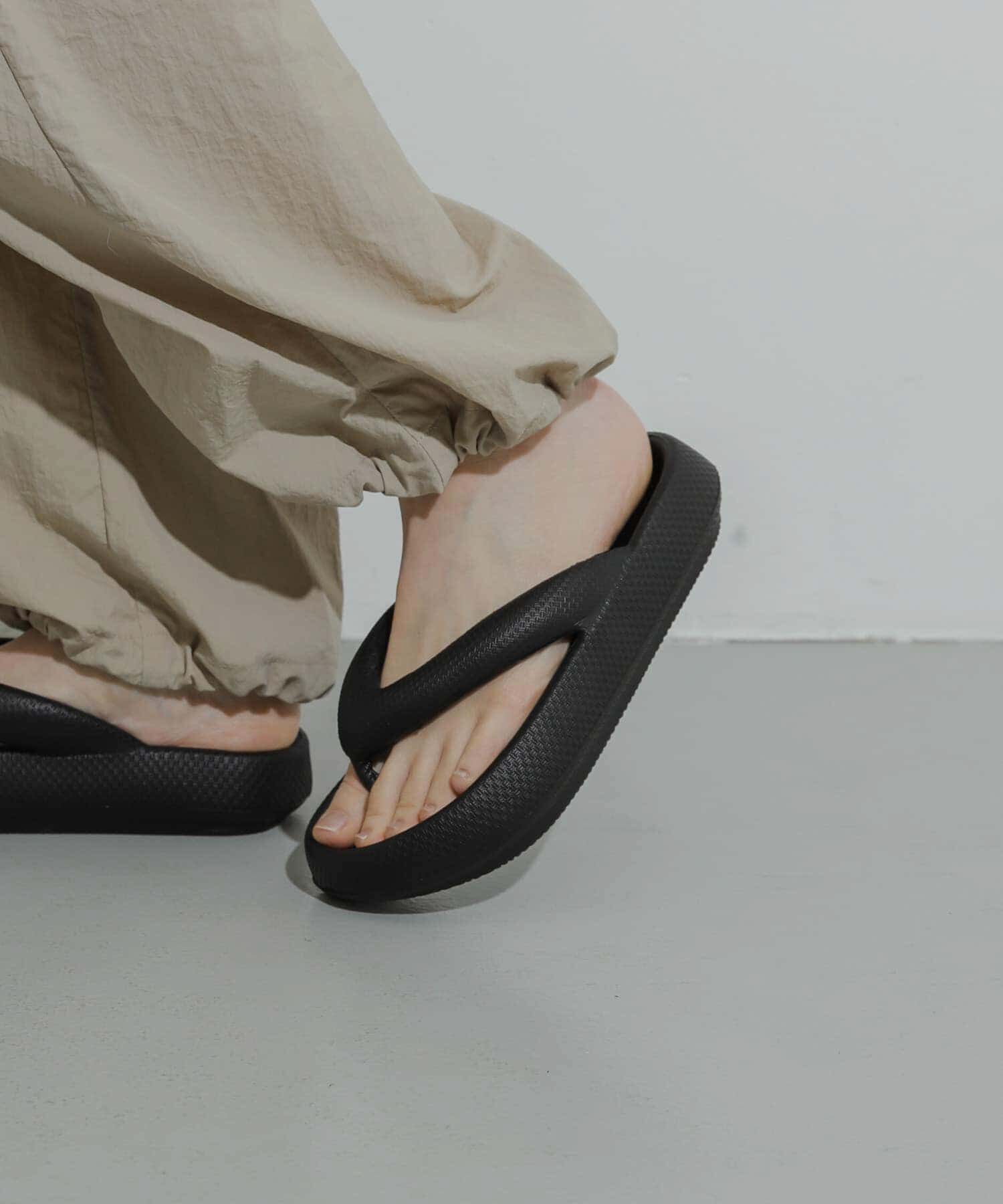 SENSE OF PLACE by URBAN RESEARCH「『WEB限定』トングクッションサンダル」|サンダル|