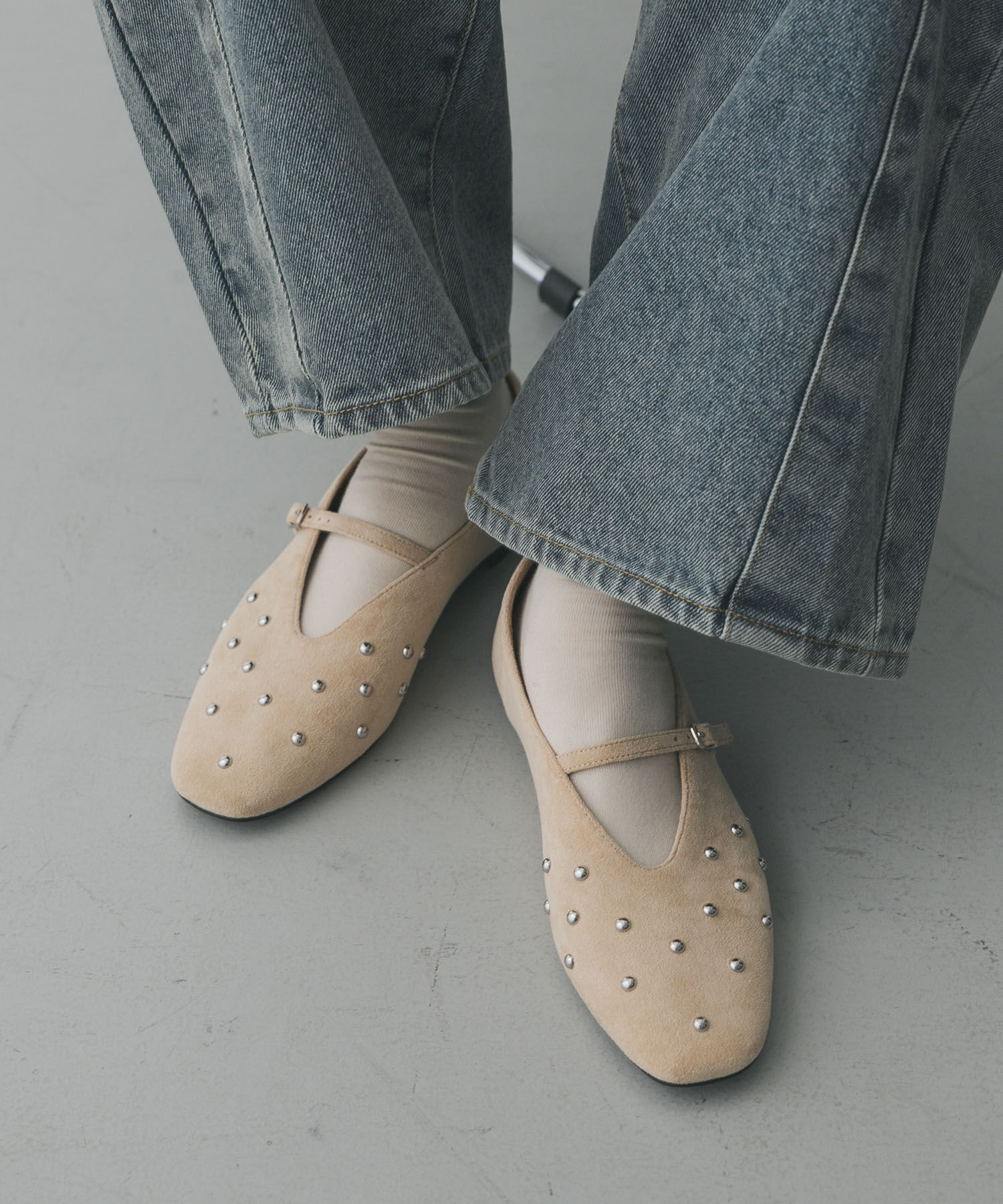 SENSE OF PLACE by URBAN RESEARCH「スタッズフラットシューズ」|パンプス|