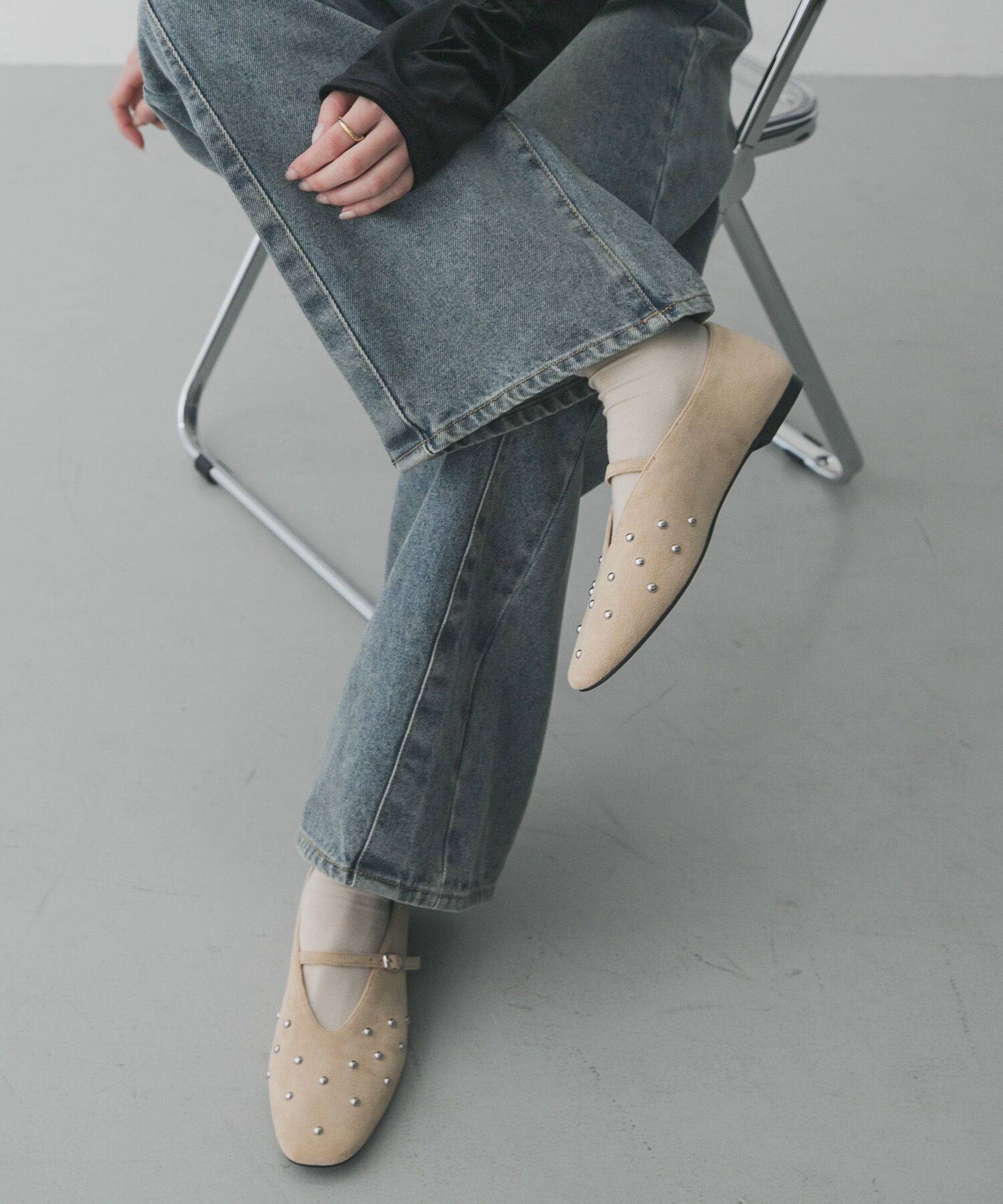 SENSE OF PLACE by URBAN RESEARCH「スタッズフラットシューズ」|パンプス|