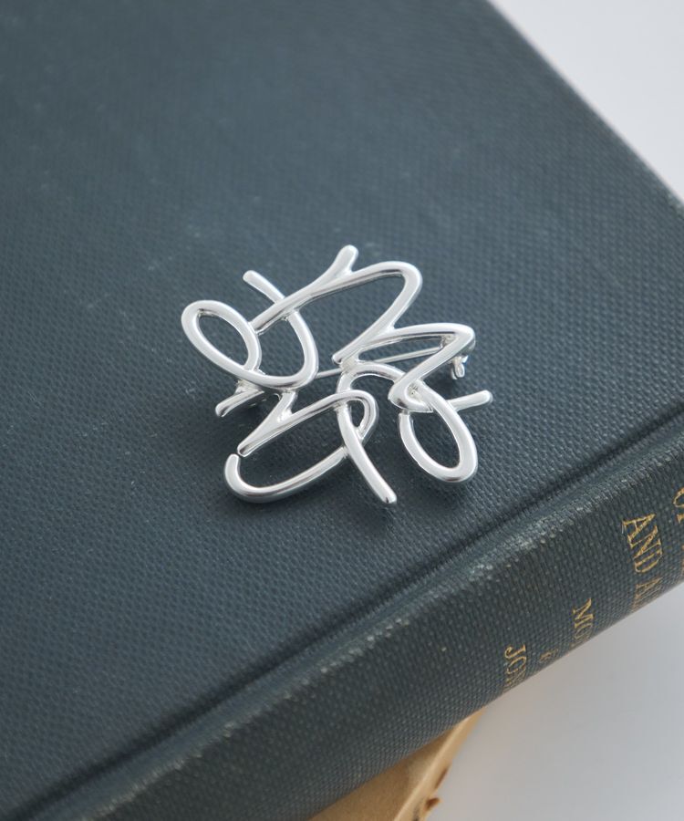 earth music&ecology「emaeアナグラムブローチ」|その他|Silver