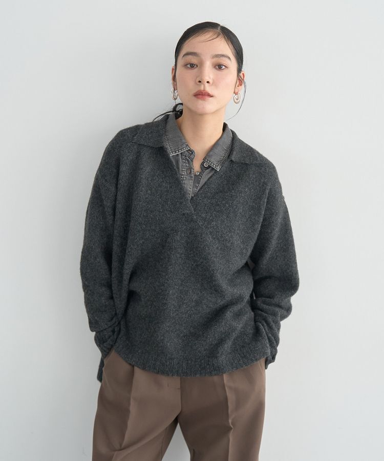 YECCA VECCA「襟付きVネックニット」|ニット・セーター|Charcoal Gray