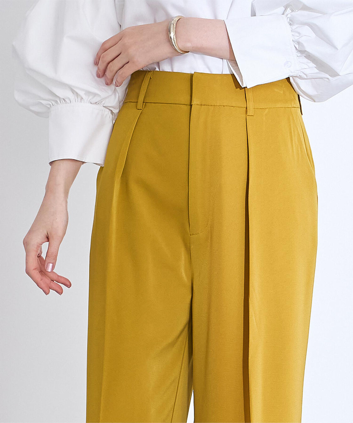 ur's「ワンタックハイウエストワイドパンツ」|スラックス|