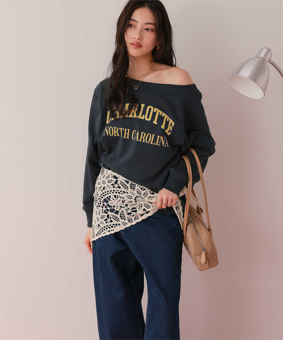 titivate「オフショルダースウェットプルオーバー」|スウェット・ジャージ|