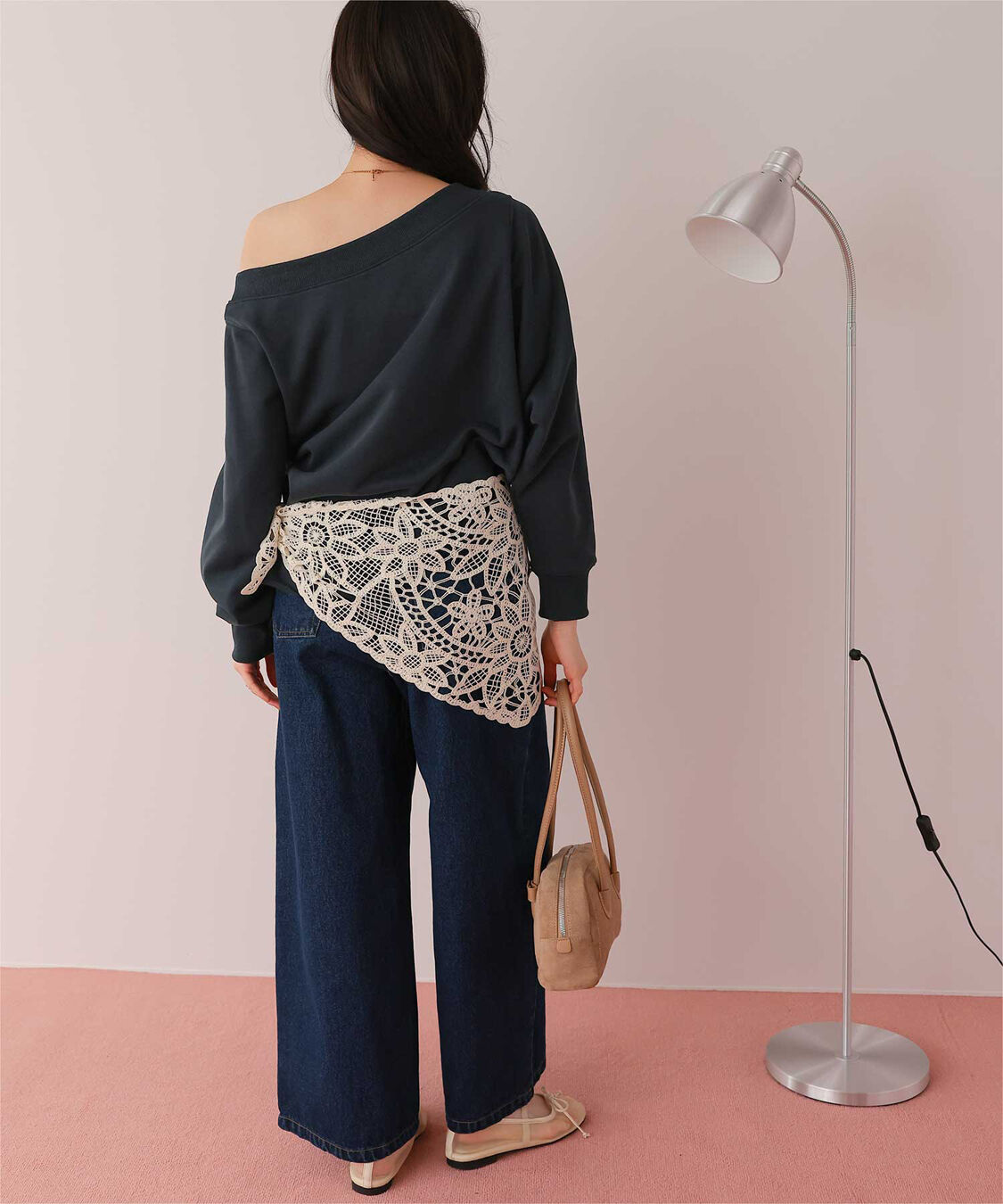 titivate「オフショルダースウェットプルオーバー」|スウェット・ジャージ|