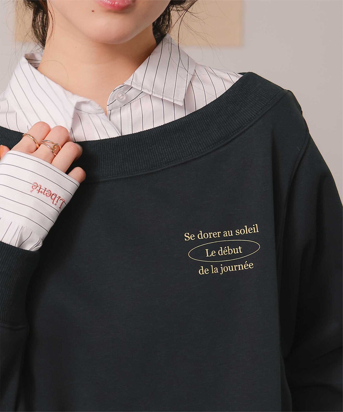 titivate「オフショルダースウェットプルオーバー」|スウェット・ジャージ|