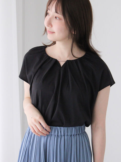 Te chichi TERRASSE「【接触冷感】フロントバーネックギャザートップス」|Tシャツ・カットソー|ブラック