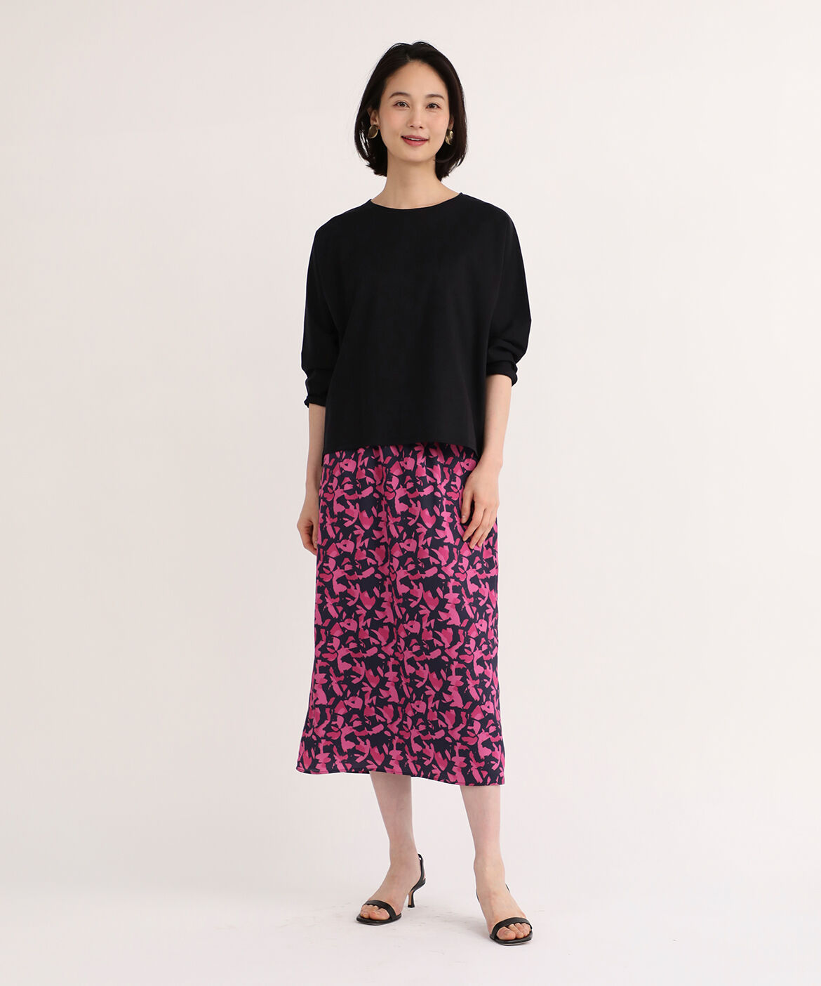 7-IDconcept.「手描き風幾何ドットプリントスカート」|タイト|