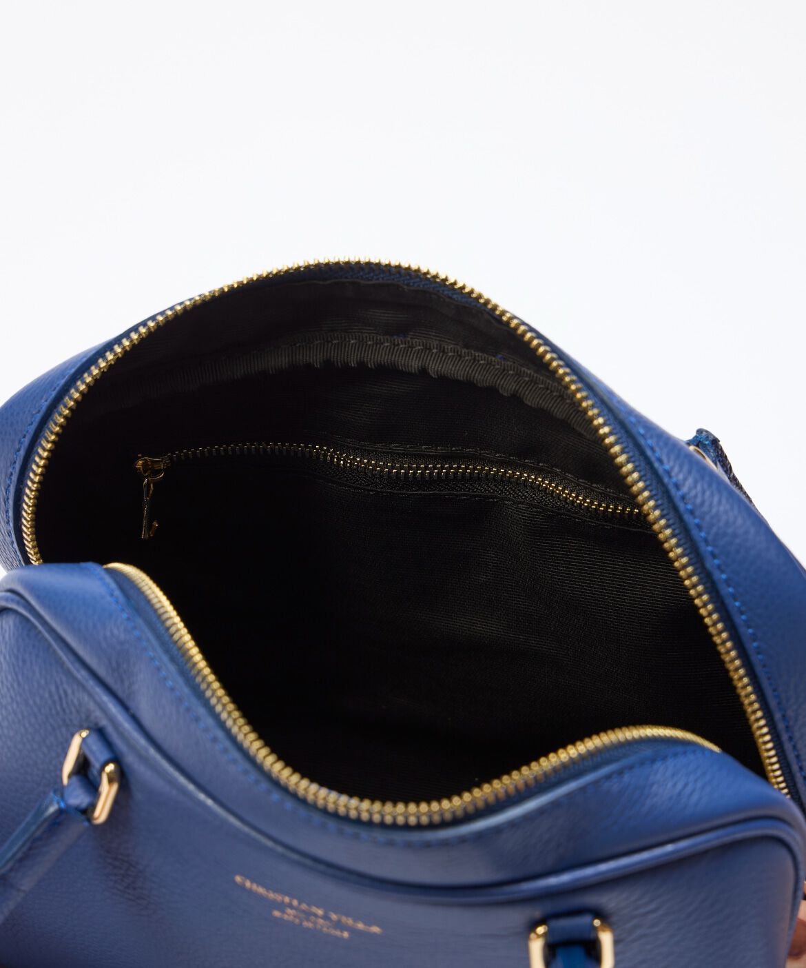 INED「《SUPERIOR CLOSET》レザーショルダーバッグ《CHRISTIAN VILLA》」|ショルダー・メッセンジャー|