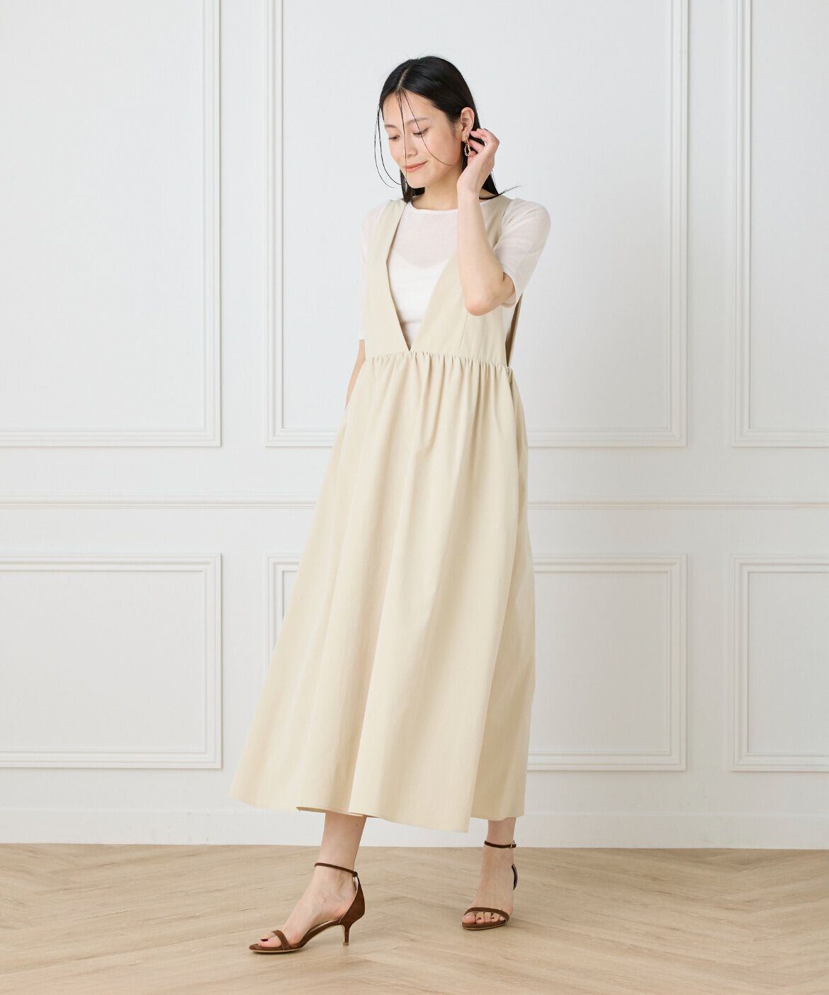 DAY by DAY it&rsquo;s international「Vラインワンピース」|ワンピース|