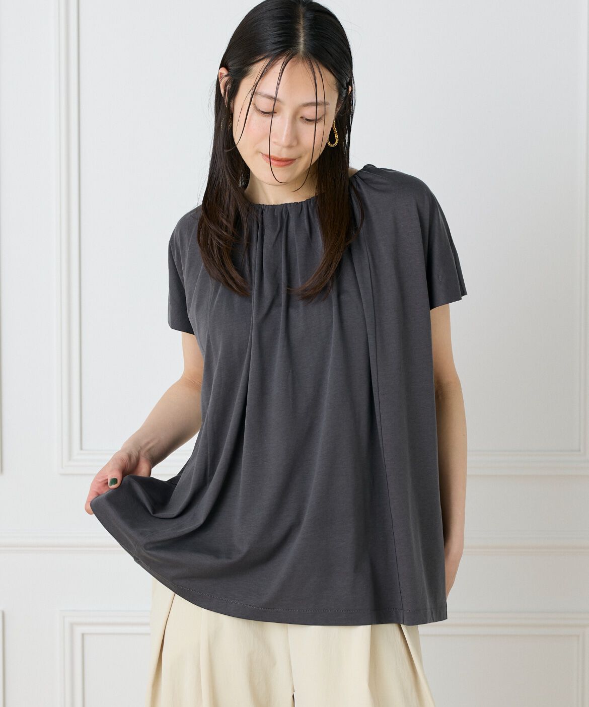 I.T.'S international「ギャザーネックフレンチプルオーバー」|Tシャツ・カットソー|