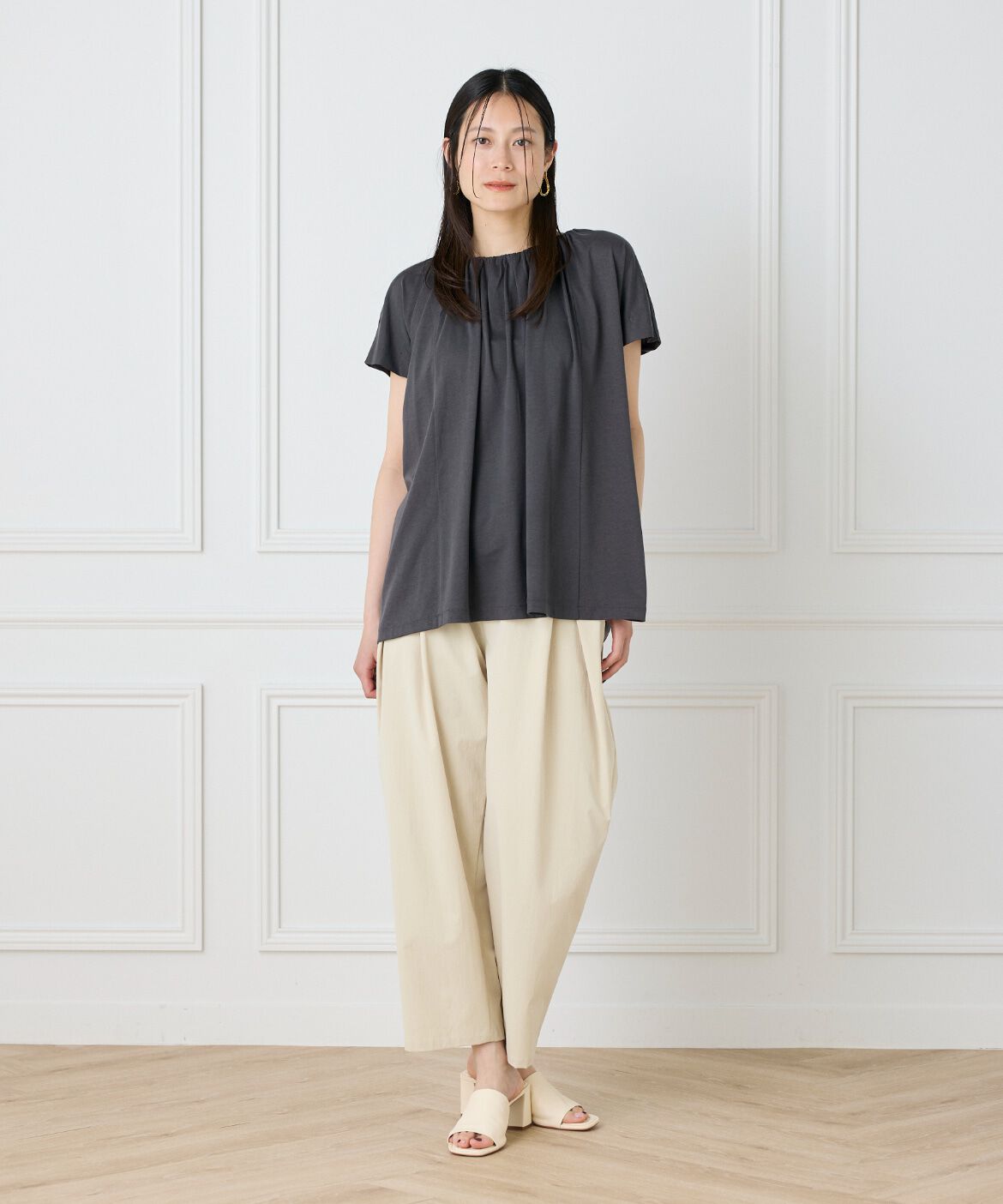 I.T.'S international「ギャザーネックフレンチプルオーバー」|Tシャツ・カットソー|