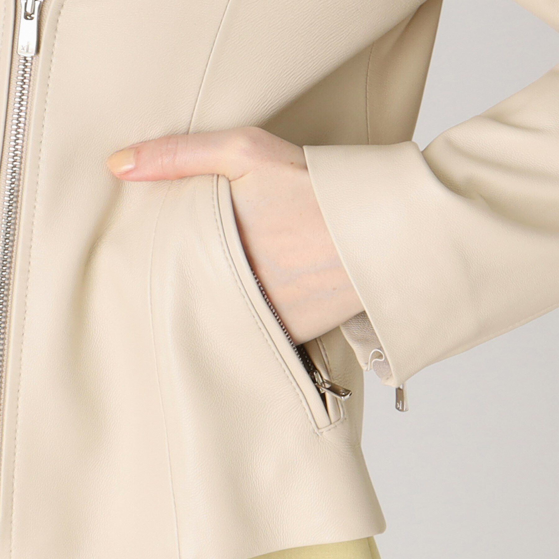 COUP DE CHANCE「【羊革】女性らしい雰囲気にこだわったレザーブルゾン」|ライダースジャケット|