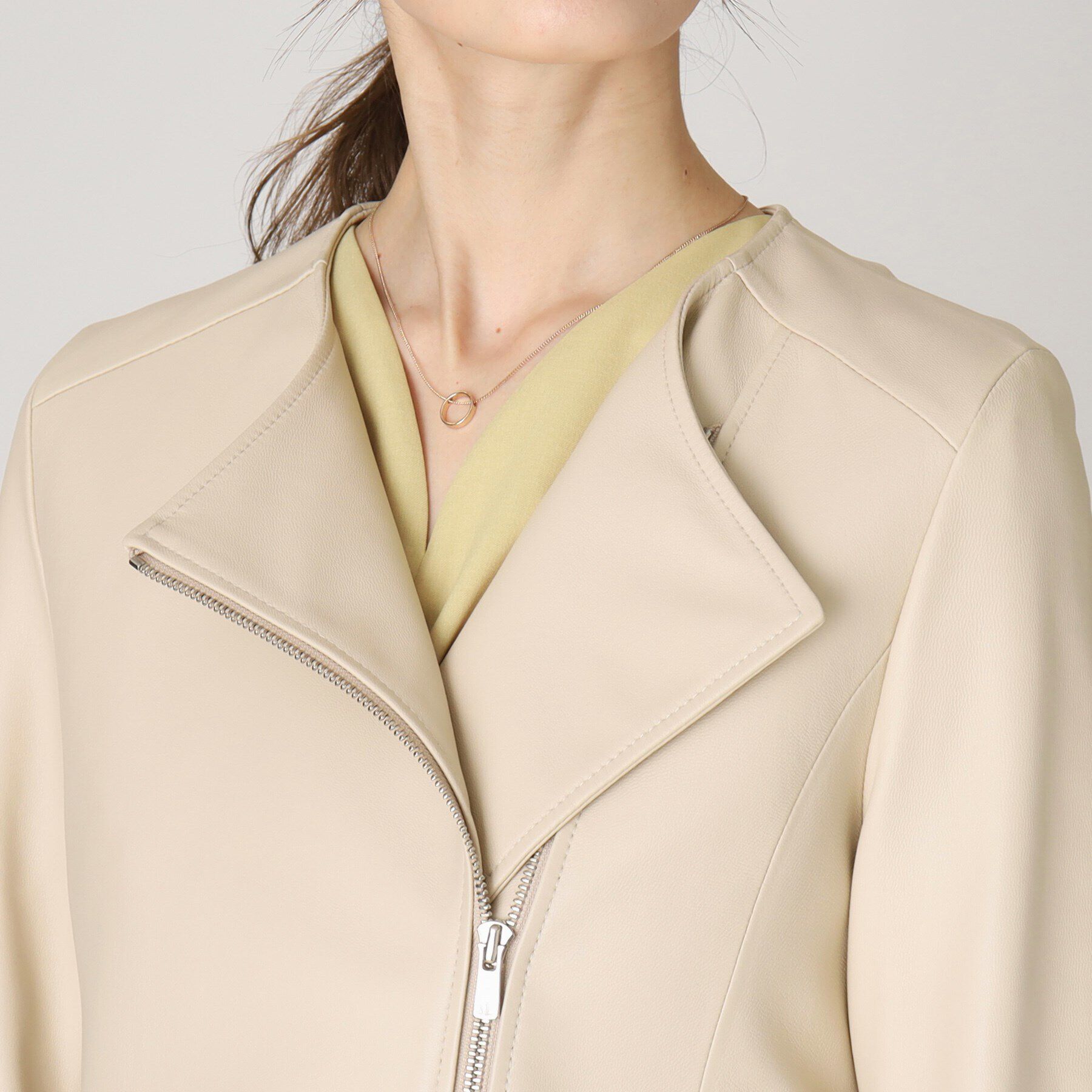 COUP DE CHANCE「【羊革】女性らしい雰囲気にこだわったレザーブルゾン」|ライダースジャケット|