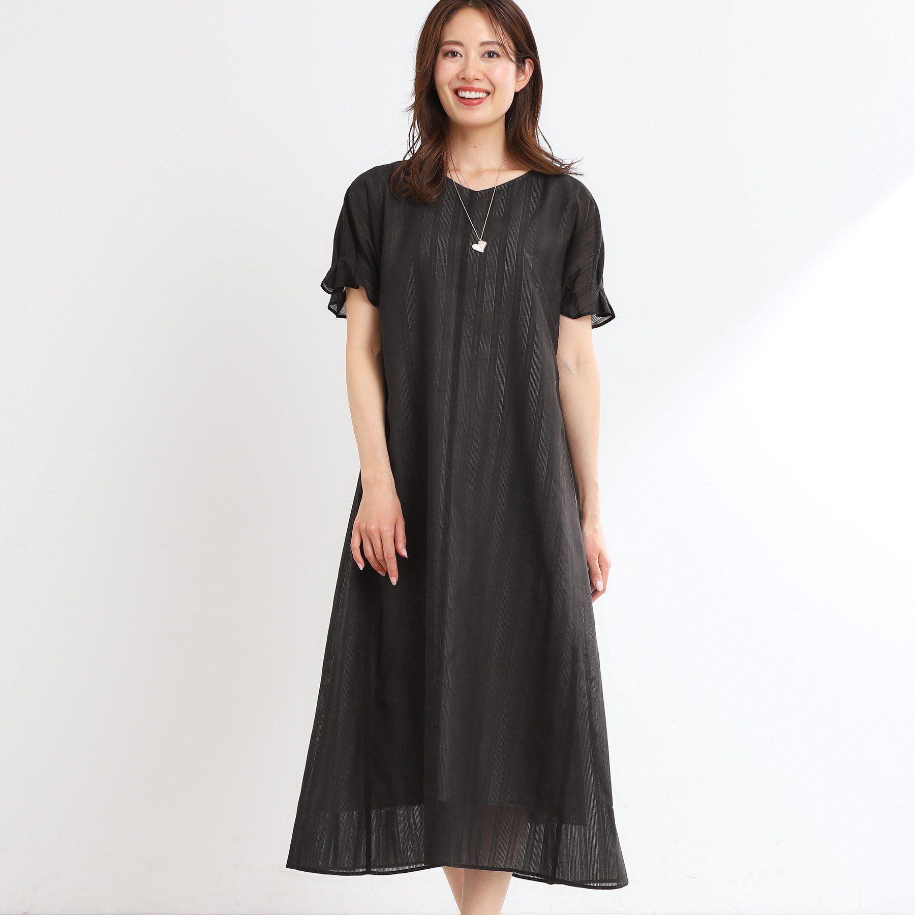 Reflect「【夏SALE／一枚で決まる◎／手洗い可】シアーストライプソフトAラインワンピース」|ワンピース|ブラック(319)