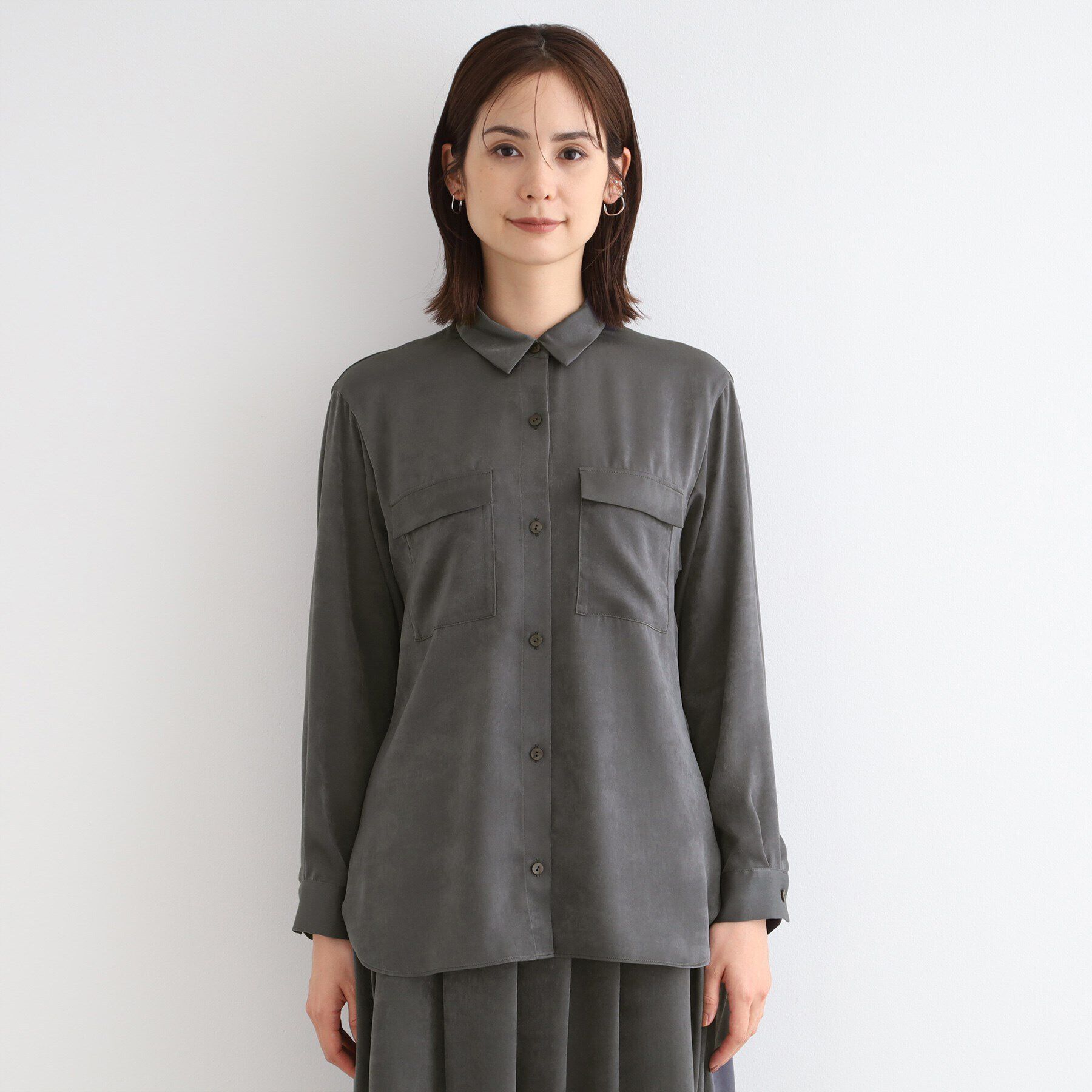 INDIVI「【洗える／UVケア】スエード調サテンワークシャツブラウス」|シャツ・ブラウス|