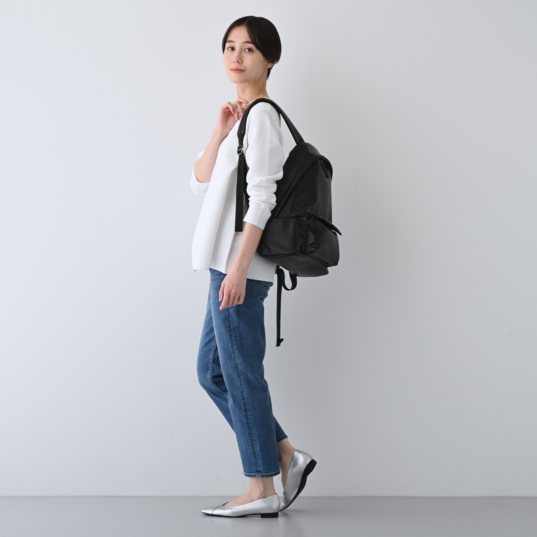 INDIVI「【軽量／撥水】ナイロン＆合皮 マルチリュック」|リュック|