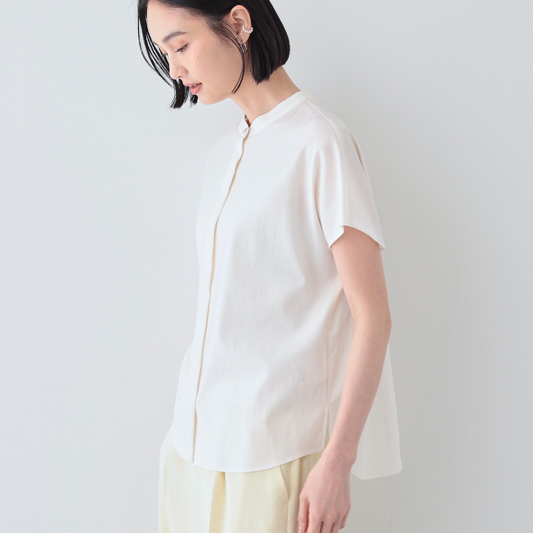 INDIVI「【洗える／SETUP可能/UVケア/接触冷感/日本製】バンドカラー半袖ブラウス」|シャツ・ブラウス|