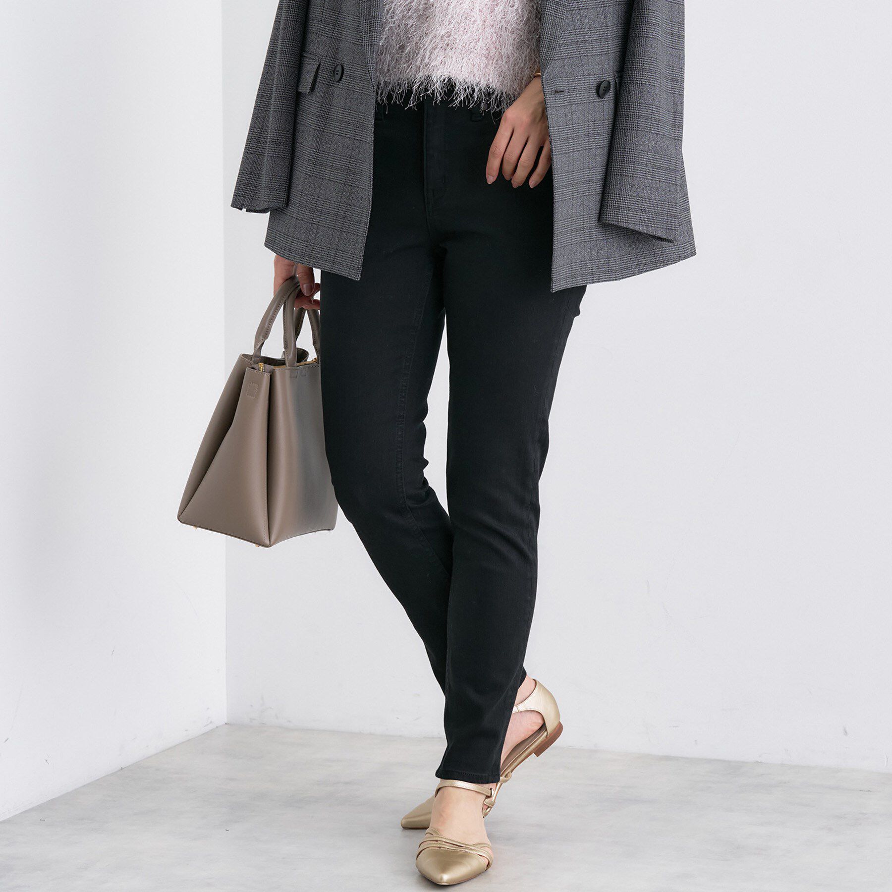 INDIVI「【通年活躍！褒められデニム】スキニー デニムパンツ」|デニム|ブラック(019)