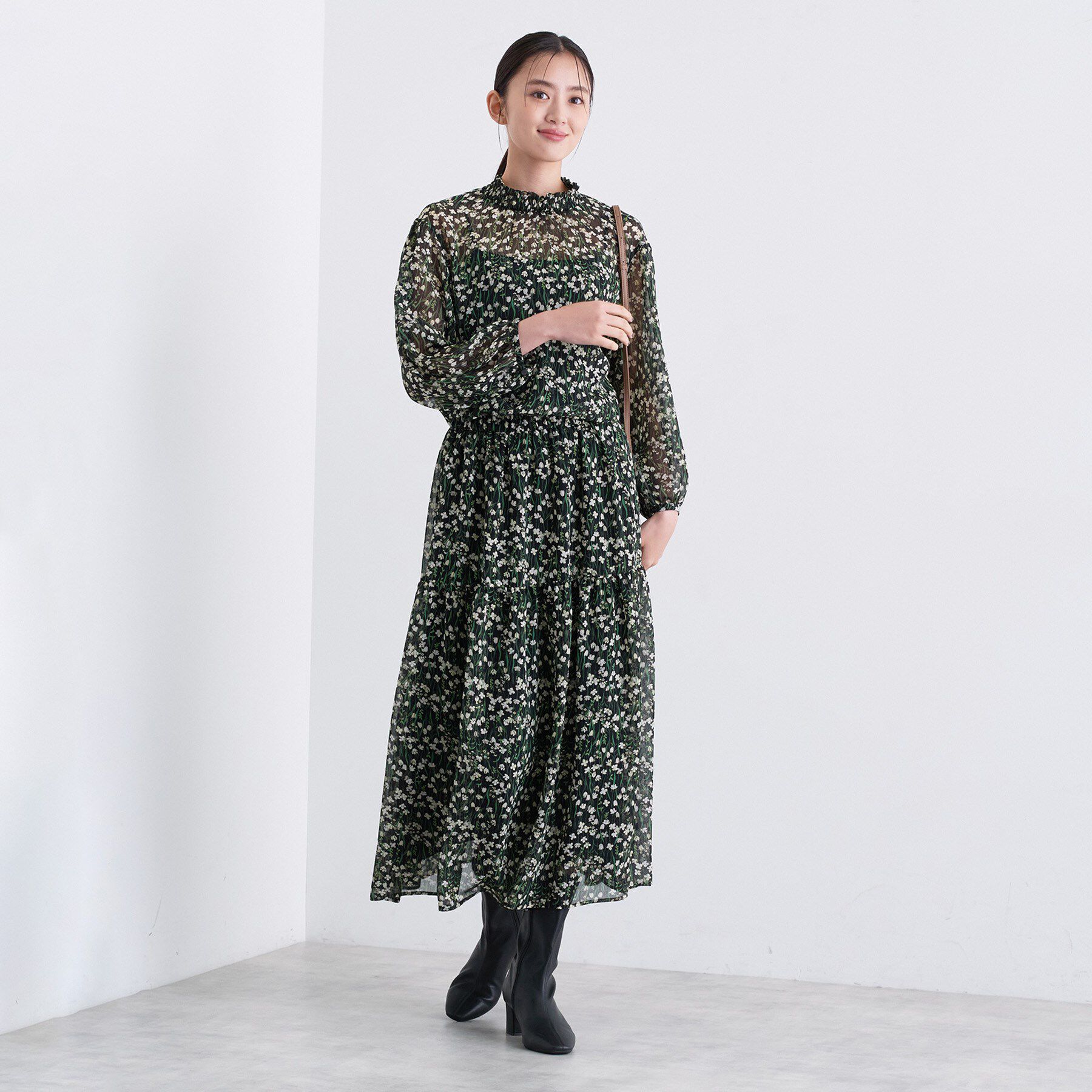 INDIVI「【秋映え柄/セットアップ可能】フラワーシフォンスカート」|スカート|