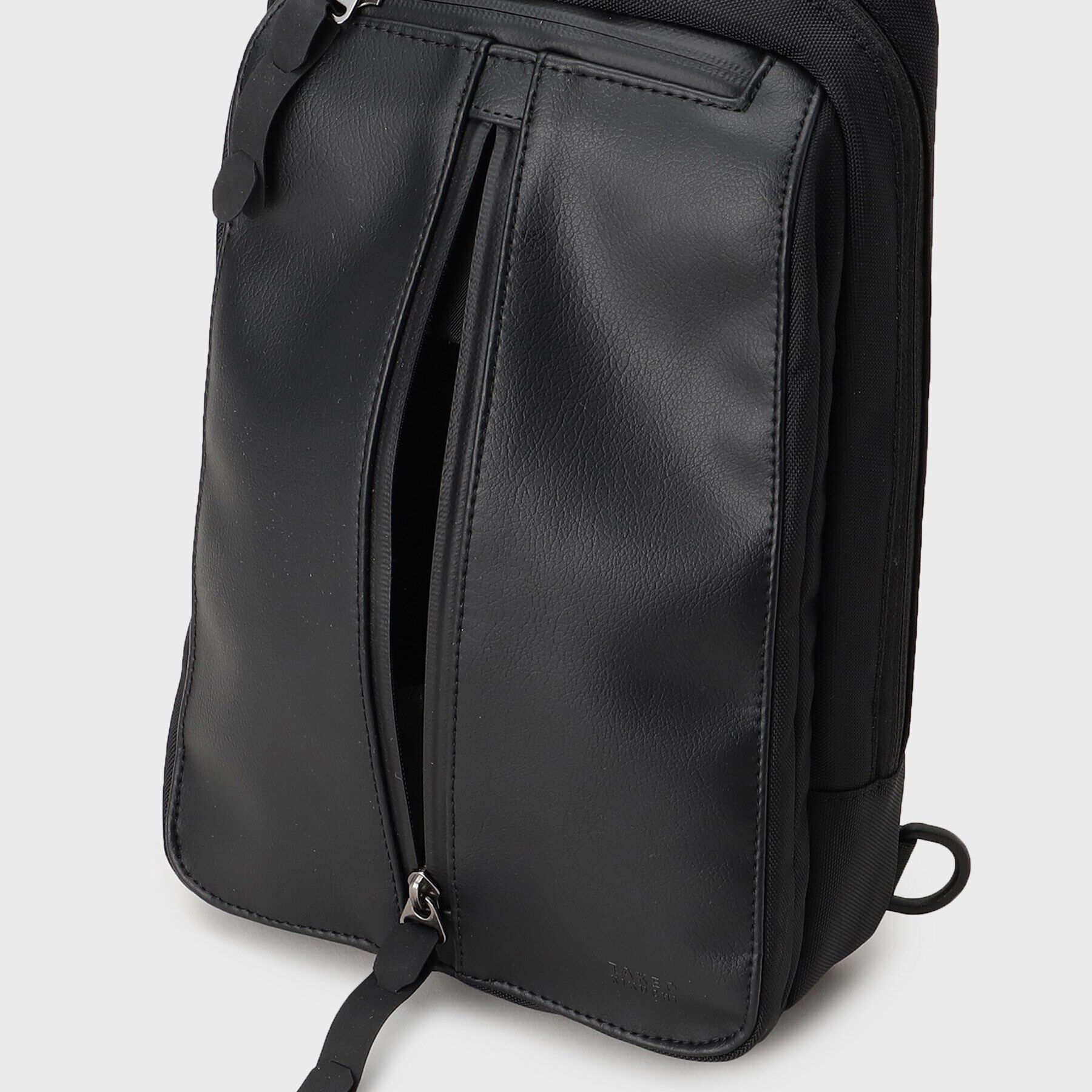 TAKEO KIKUCHI「ライトウエイト ボディバッグ」|ショルダー・メッセンジャー|