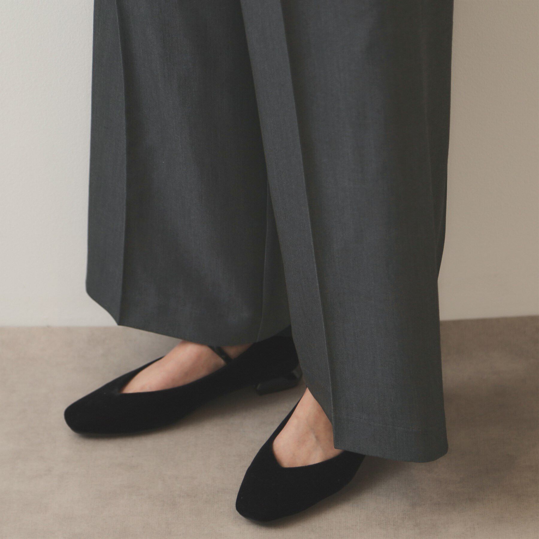 OPAQUE.CLIP「マーベルトデザイン タックワイドパンツ【洗濯機洗い可】」|その他|