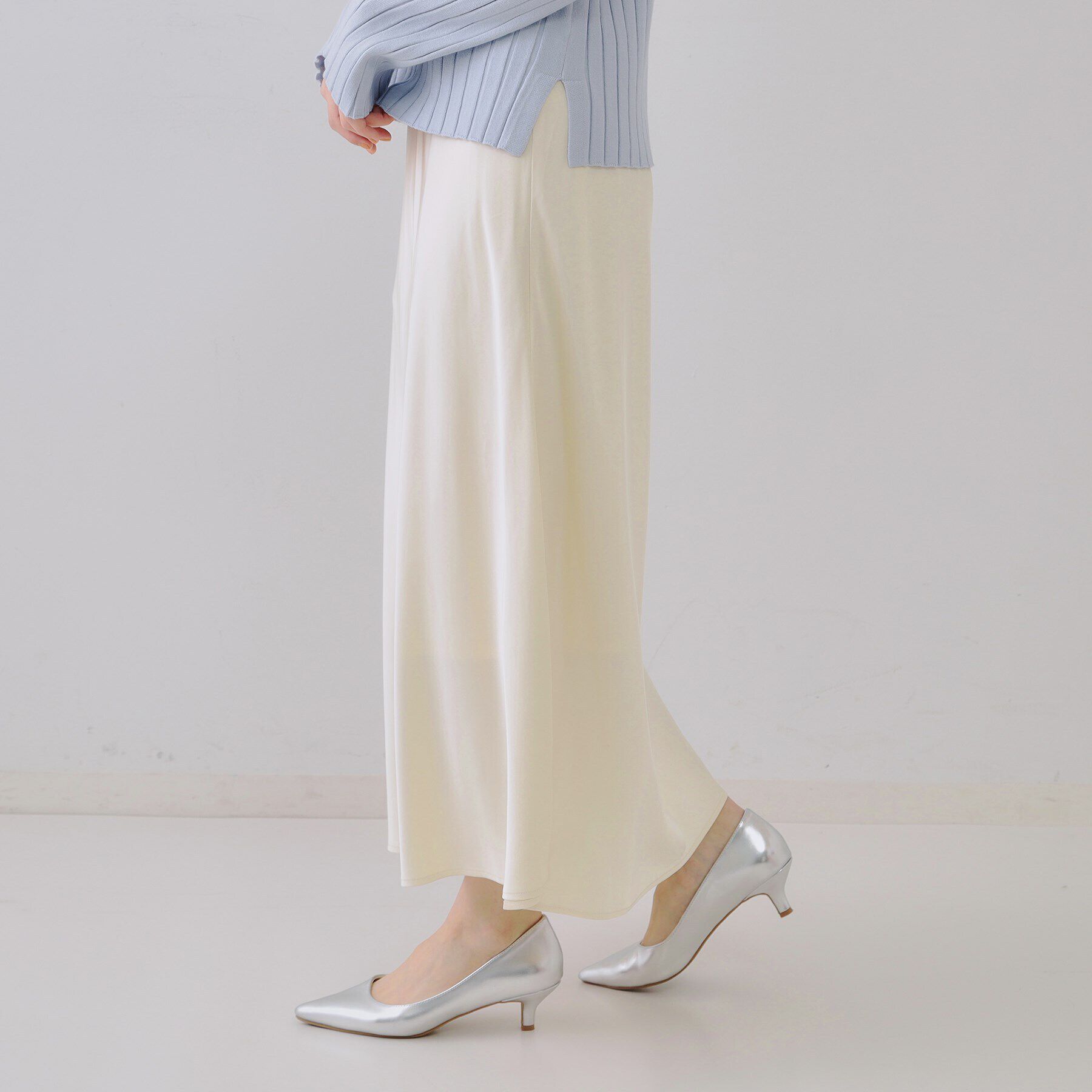 OPAQUE.CLIP「サテンナロースカート【洗濯機洗い可】」|スカート|