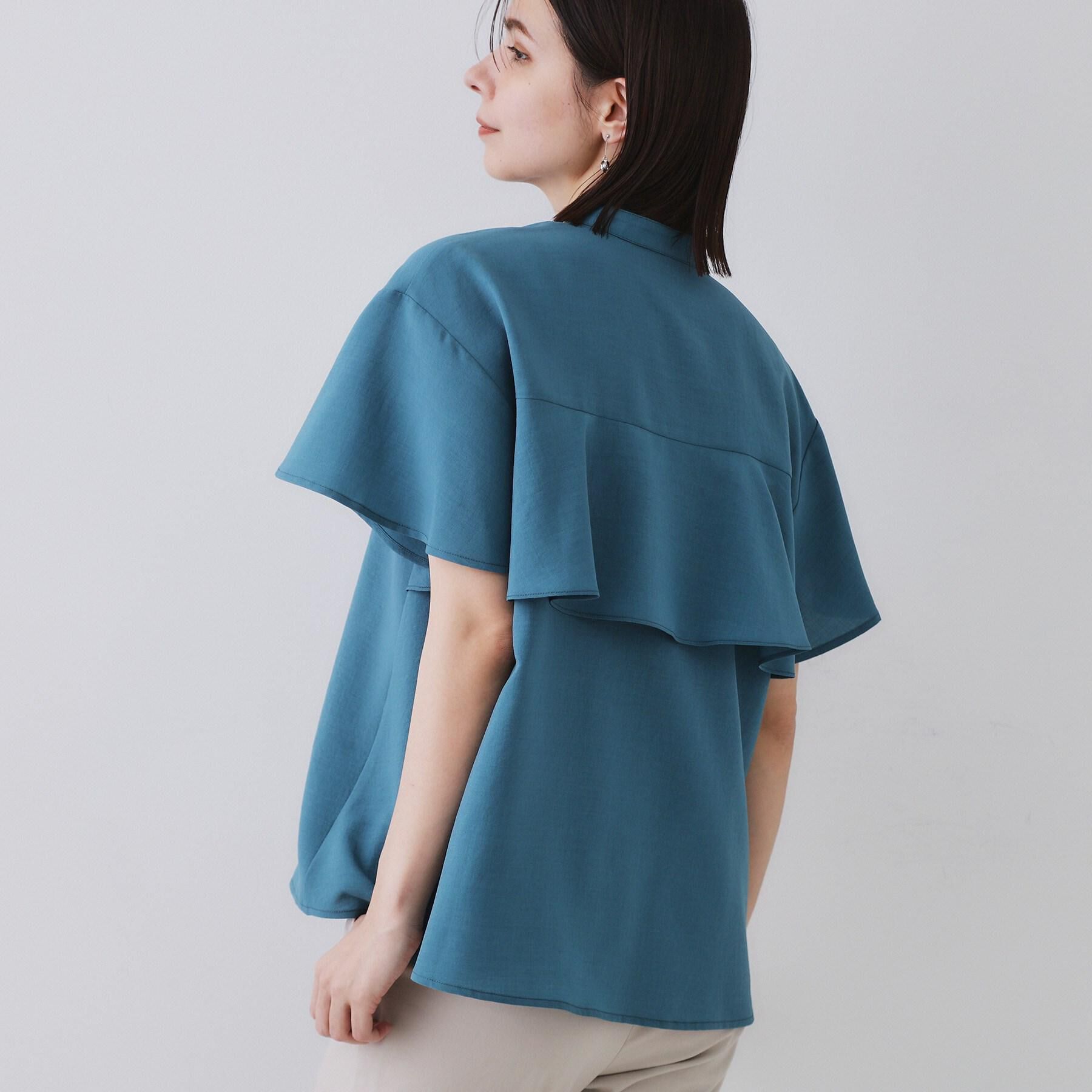 OPAQUE.CLIP「バックフリルバンドカラーブラウス【洗濯機洗い可/吸水速乾/接触冷感】」|シャツ・ブラウス|