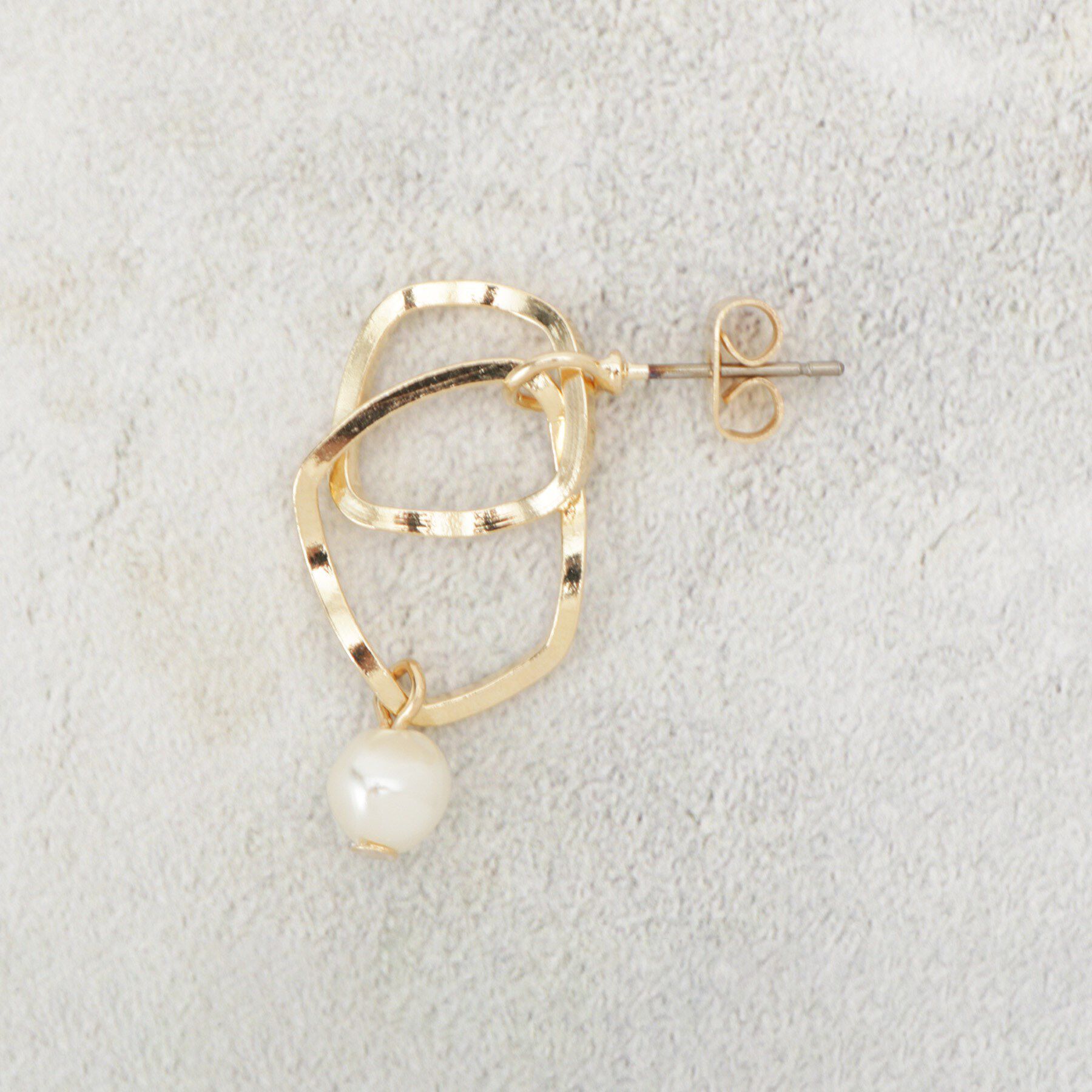 OPAQUE.CLIP「メタル&times;フェイクパールピアス」|ピアス|