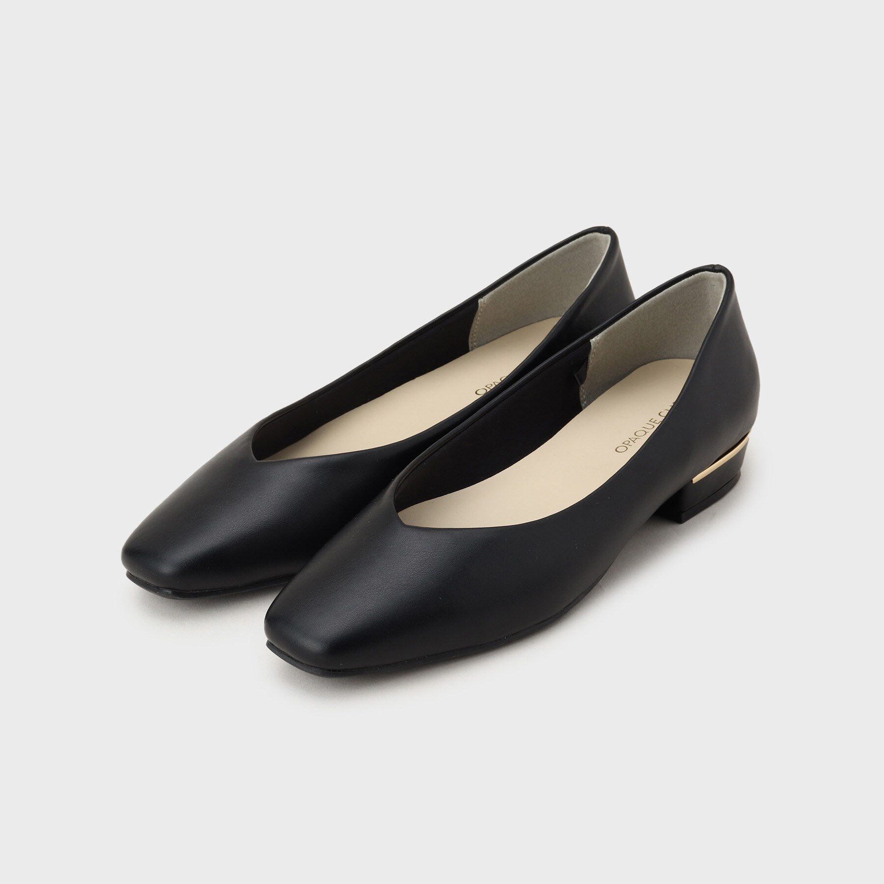 OPAQUE.CLIP「メタルパーツVフラットパンプス【抗菌防臭加工／生活防水】」|パンプス|ブラック(019)
