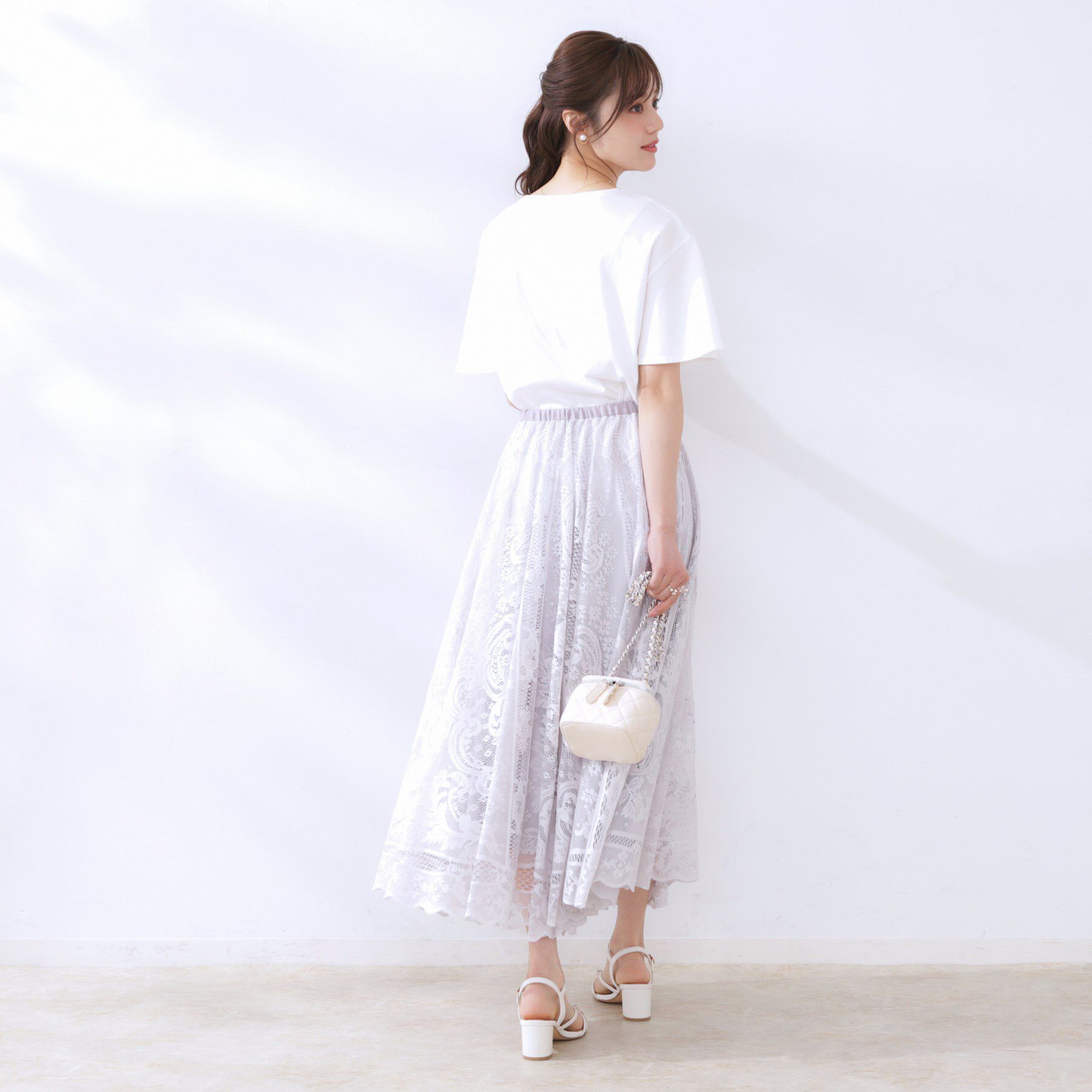 Couture broach「【マシンウォッシャブル・接触冷感・UV機能】60リボンロゴプリント フレアーT」|Tシャツ・カットソー|