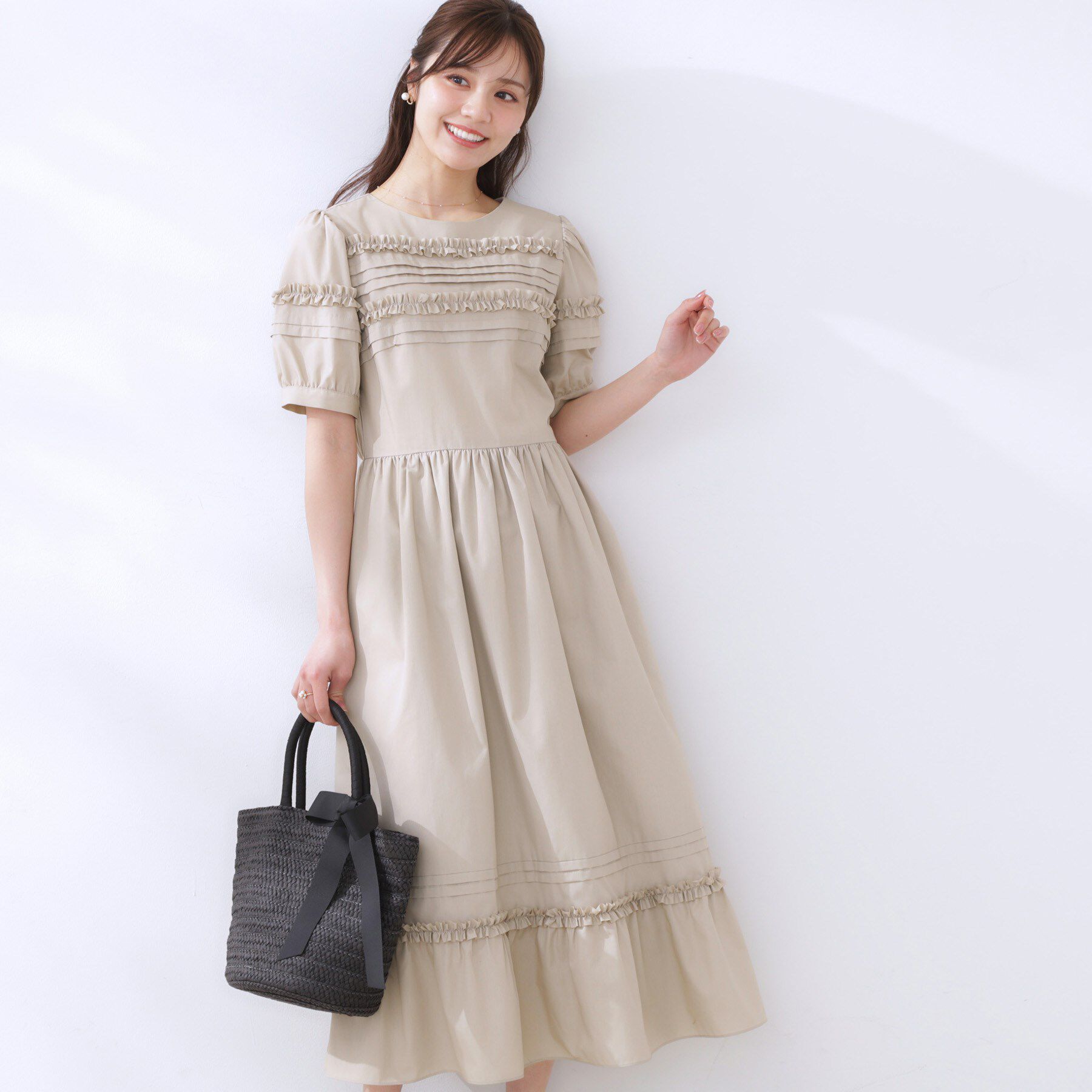 Couture broach「エシカルコットン タック＆フリルワンピース」|ワンピース|ベージュ(052)