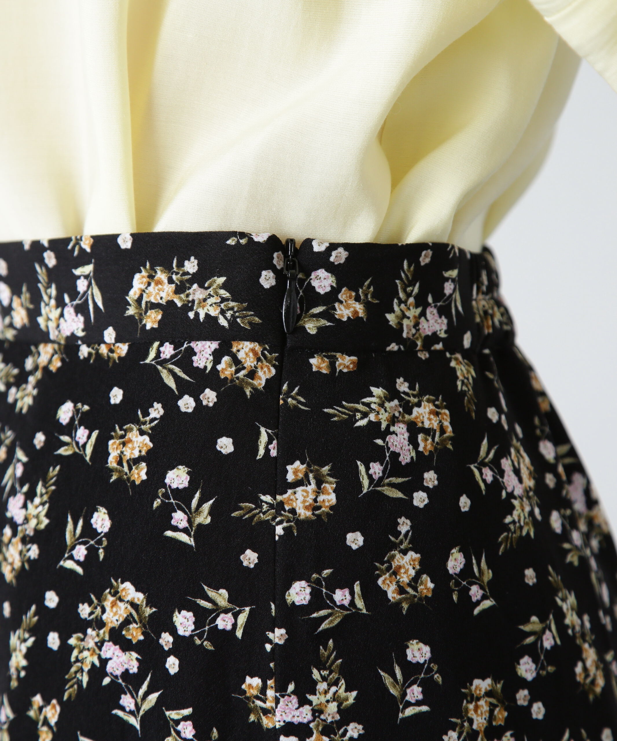  「小花柄スカート」|スカート|