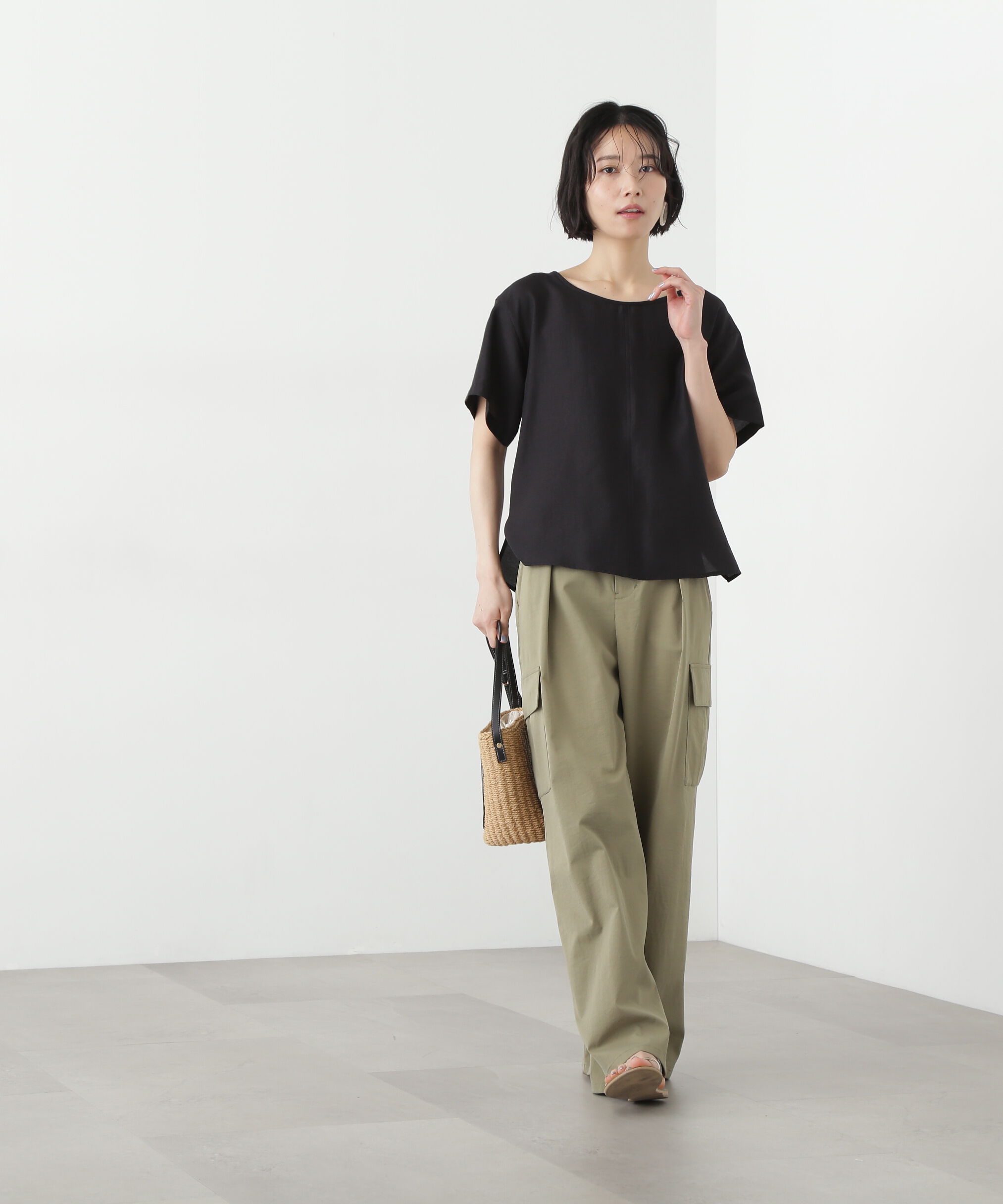  「バックオープンTブラウス」|シャツ・ブラウス|