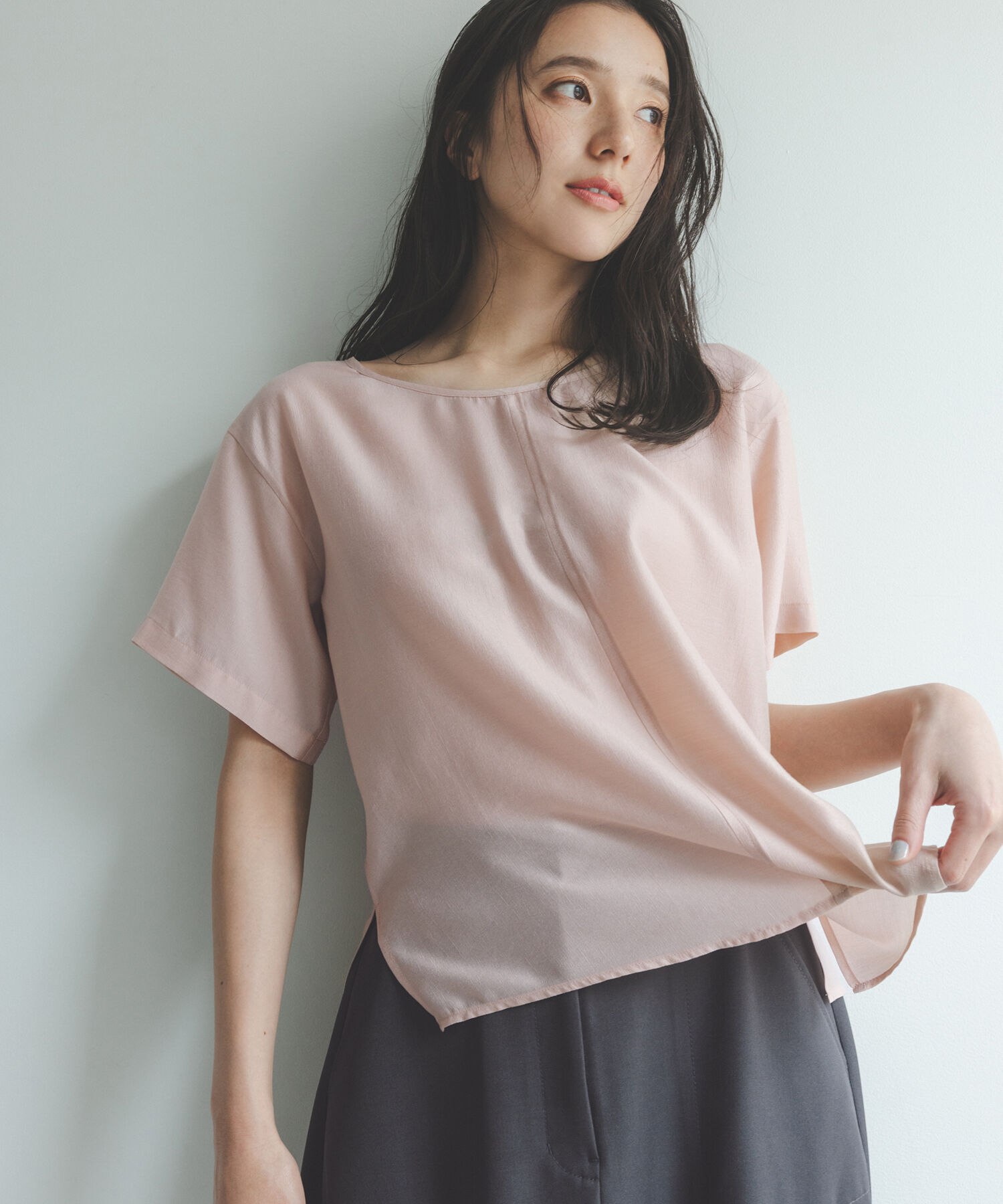  「バックオープンTブラウス」|シャツ・ブラウス|
