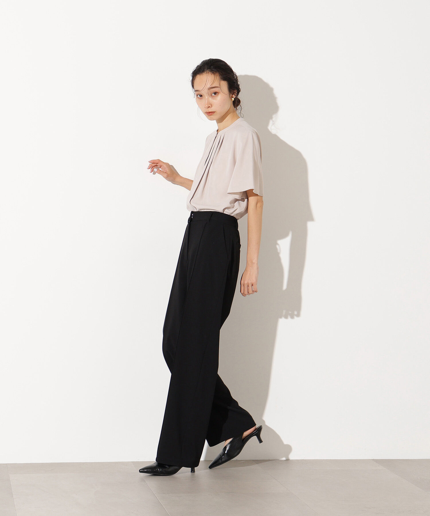  「フロントタックフレアスリーブブラウス」|シャツ・ブラウス|