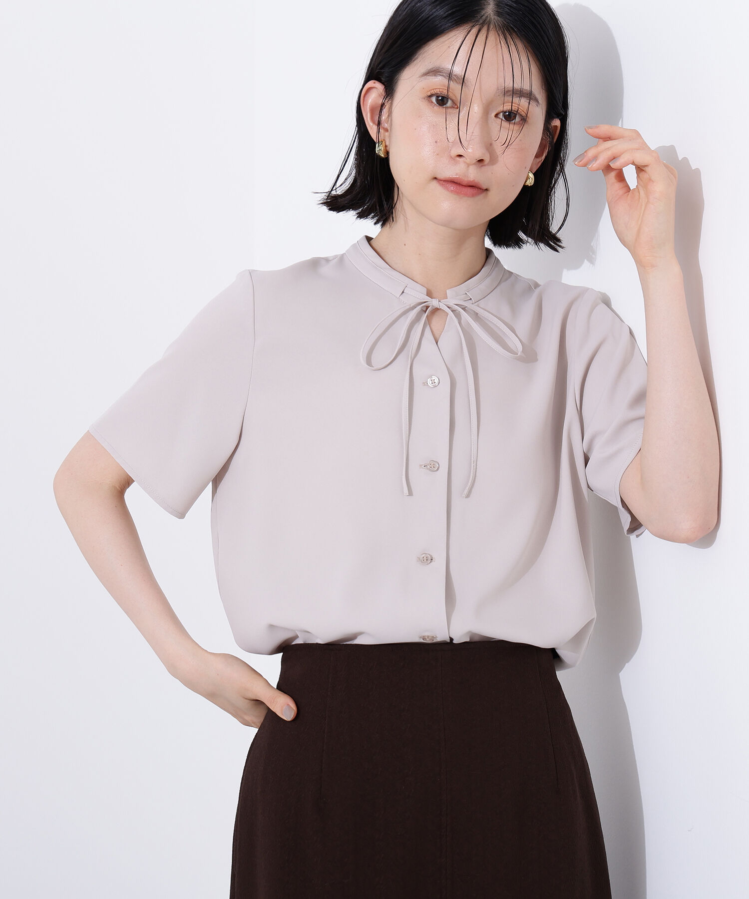  「ナローリボンタイブラウス」|シャツ・ブラウス|ベージュ