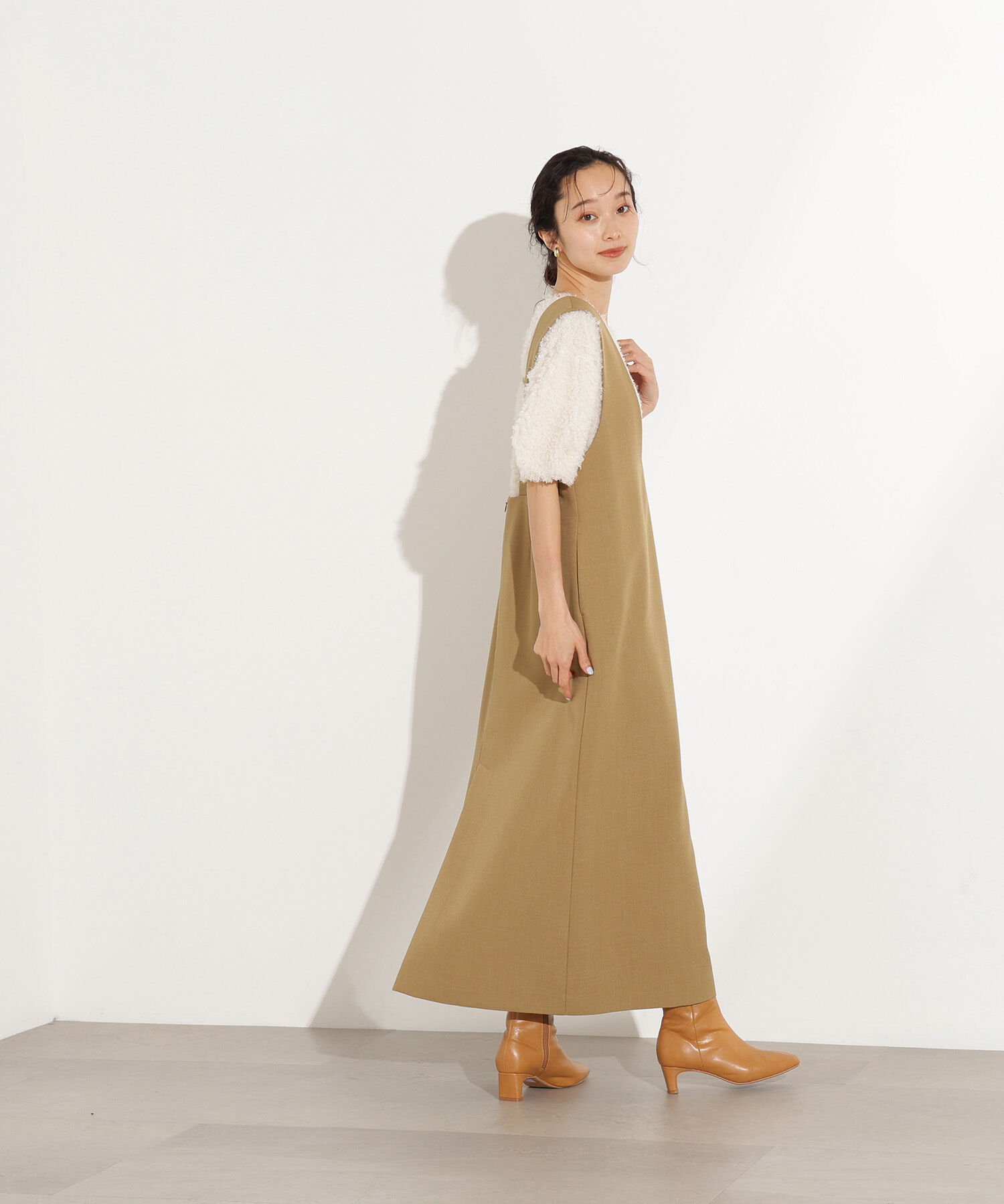  「Uネックナロージャンスカ」|ワンピース|