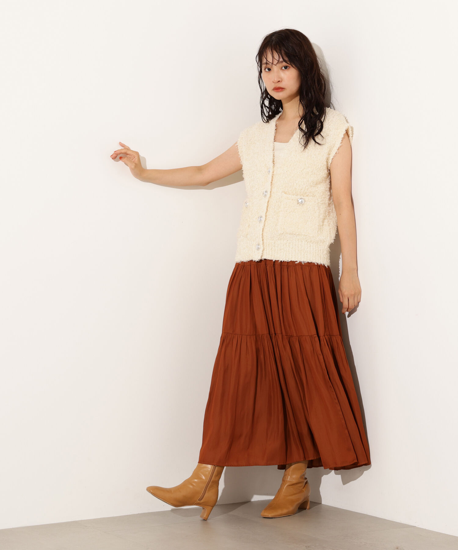  「Vネックニットジレ」|ニット・セーター|