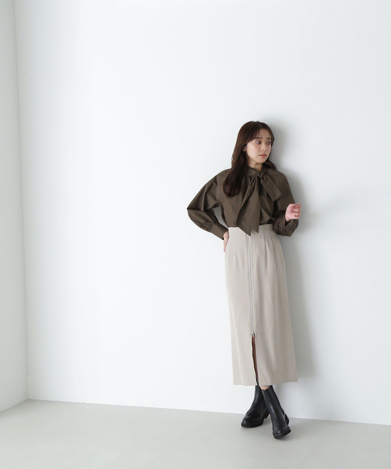  「フロントジップナロースカート」|スカート|グレージュ3