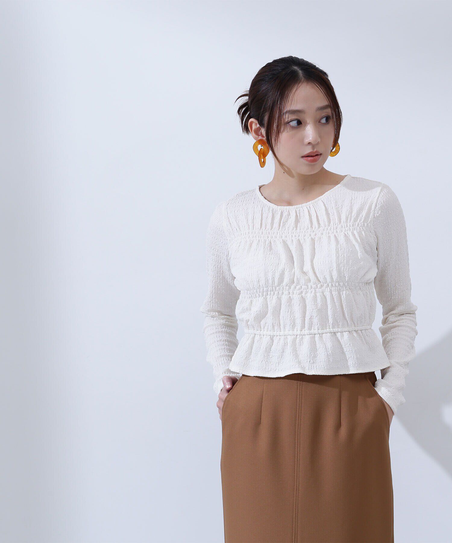  「シャーリングペプラムトップス」|Tシャツ・カットソー|オフ1