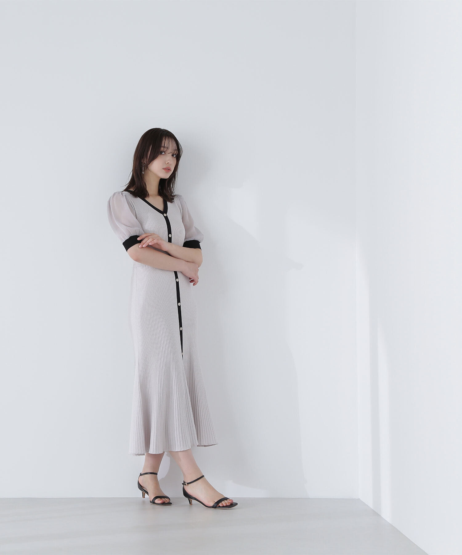  「シアースリーブバイカラーニットワンピース」|ワンピース|