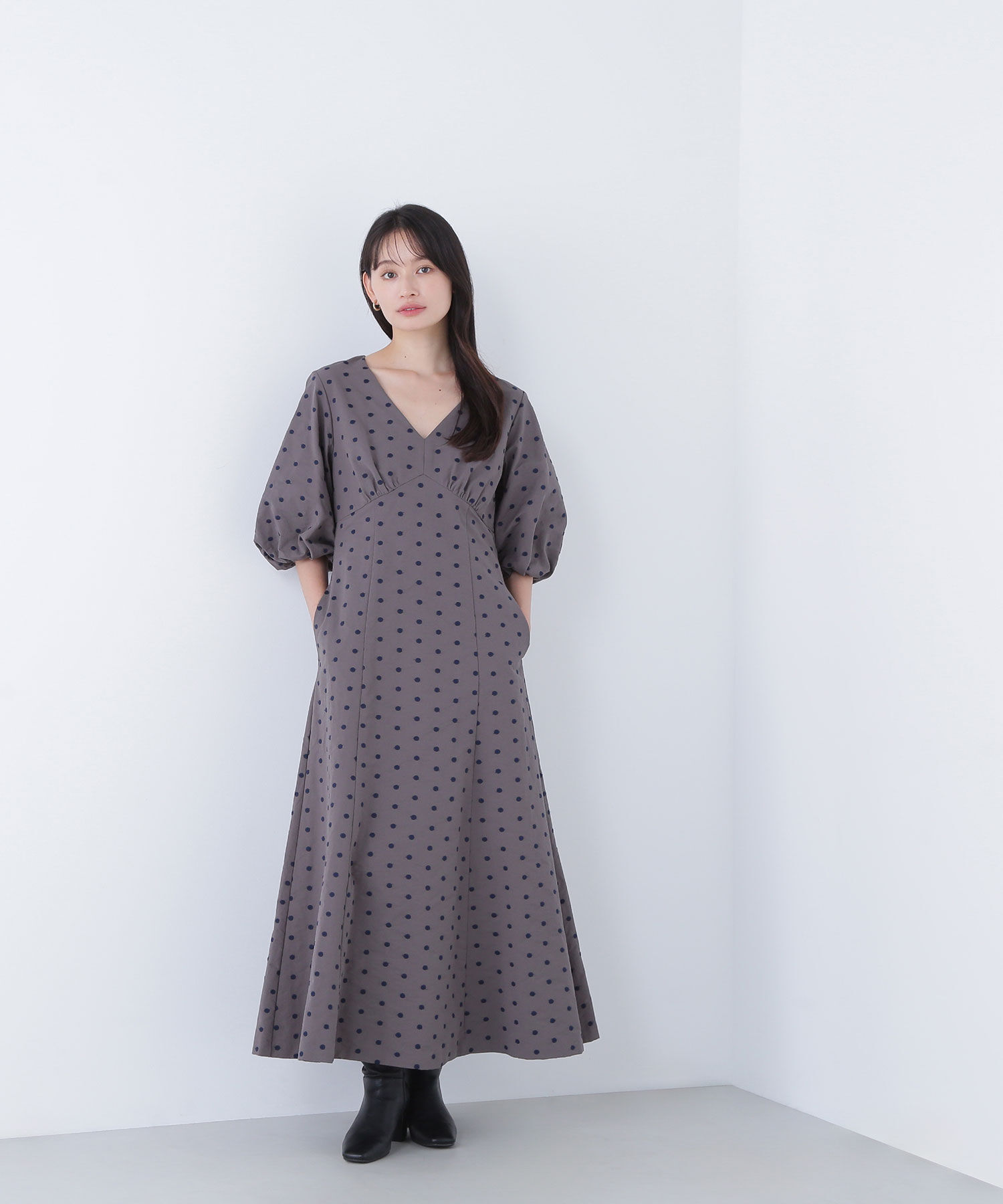  「ドット刺繍タフタワンピース」|ワンピース|
