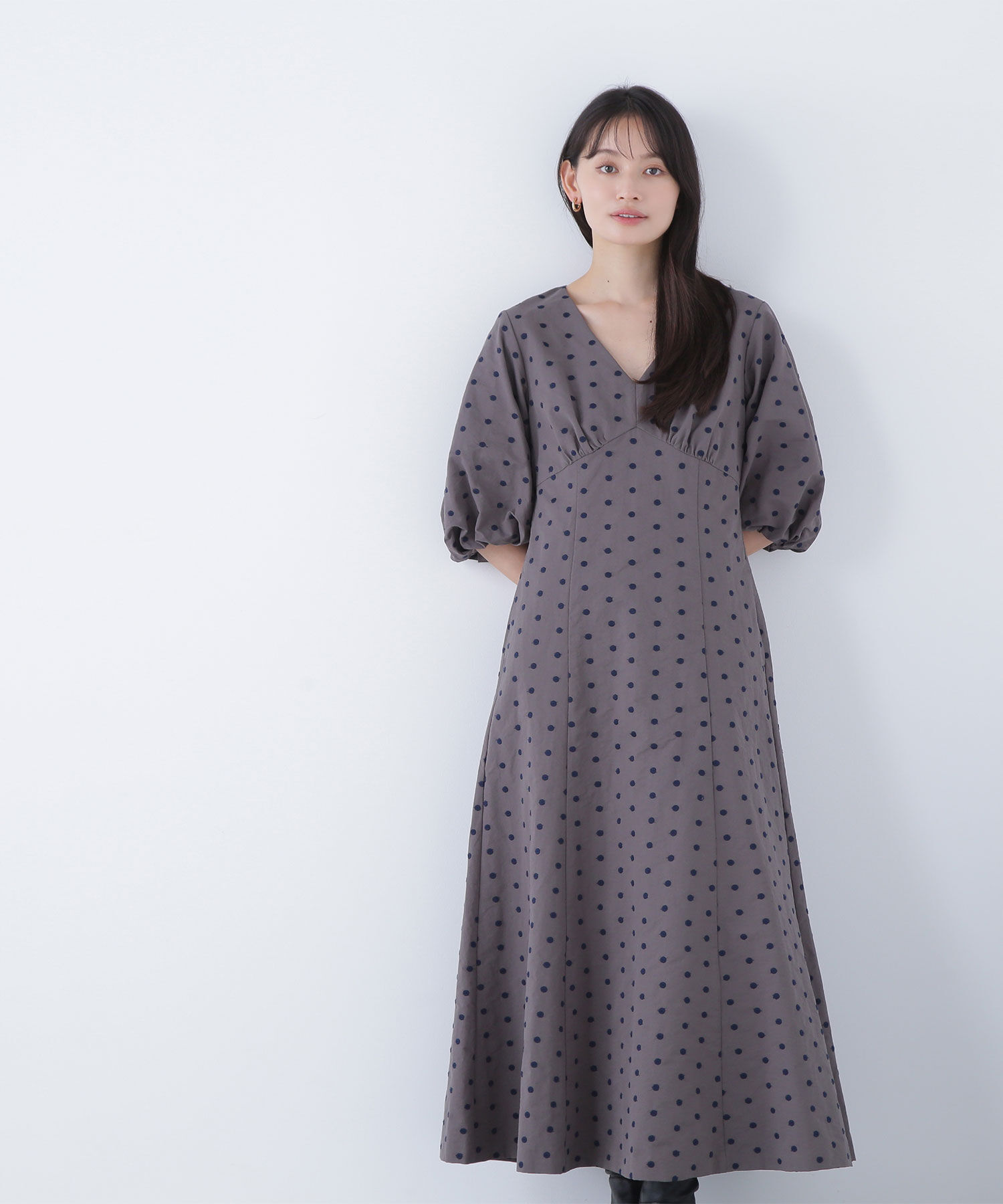  「ドット刺繍タフタワンピース」|ワンピース|