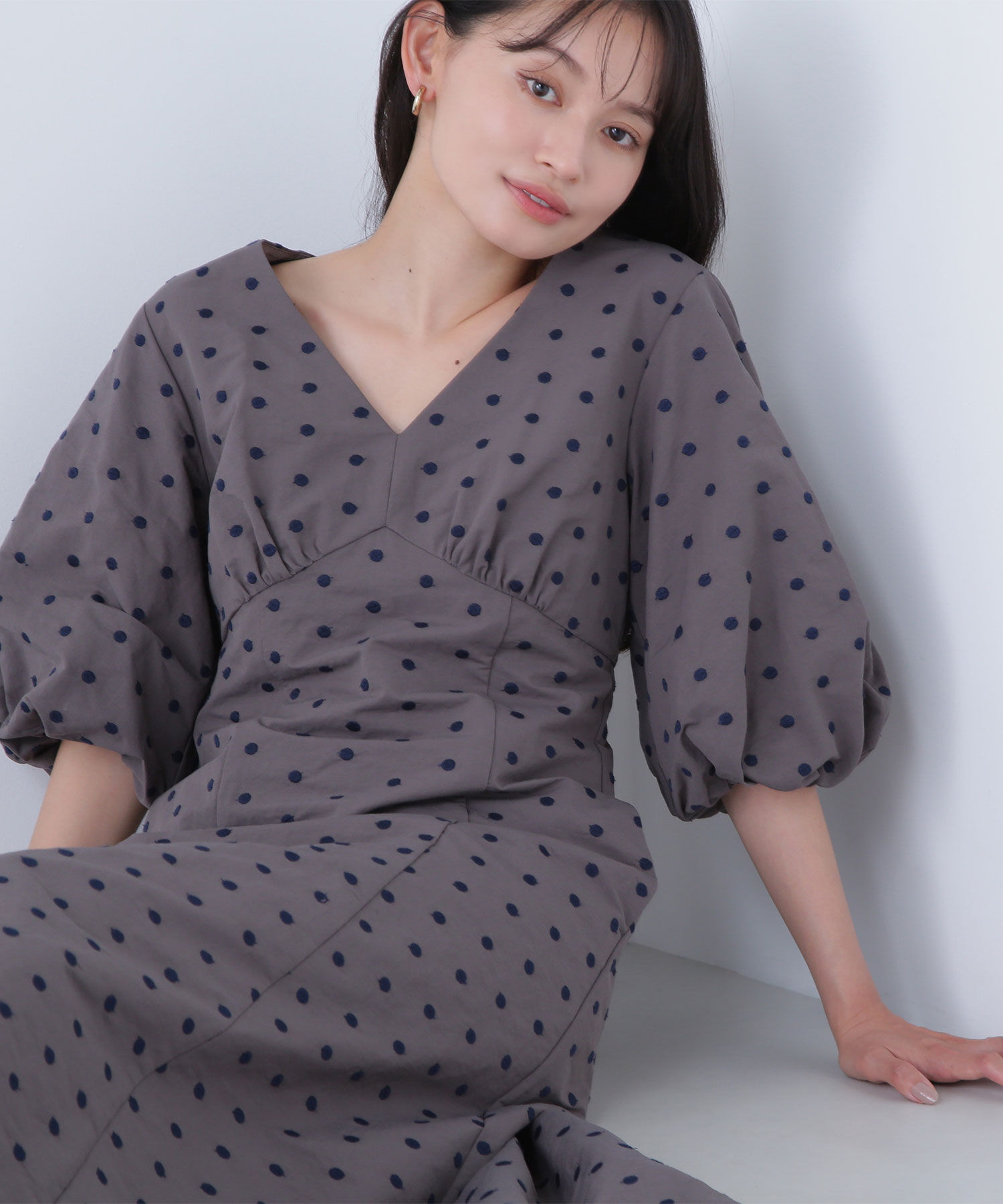  「ドット刺繍タフタワンピース」|ワンピース|