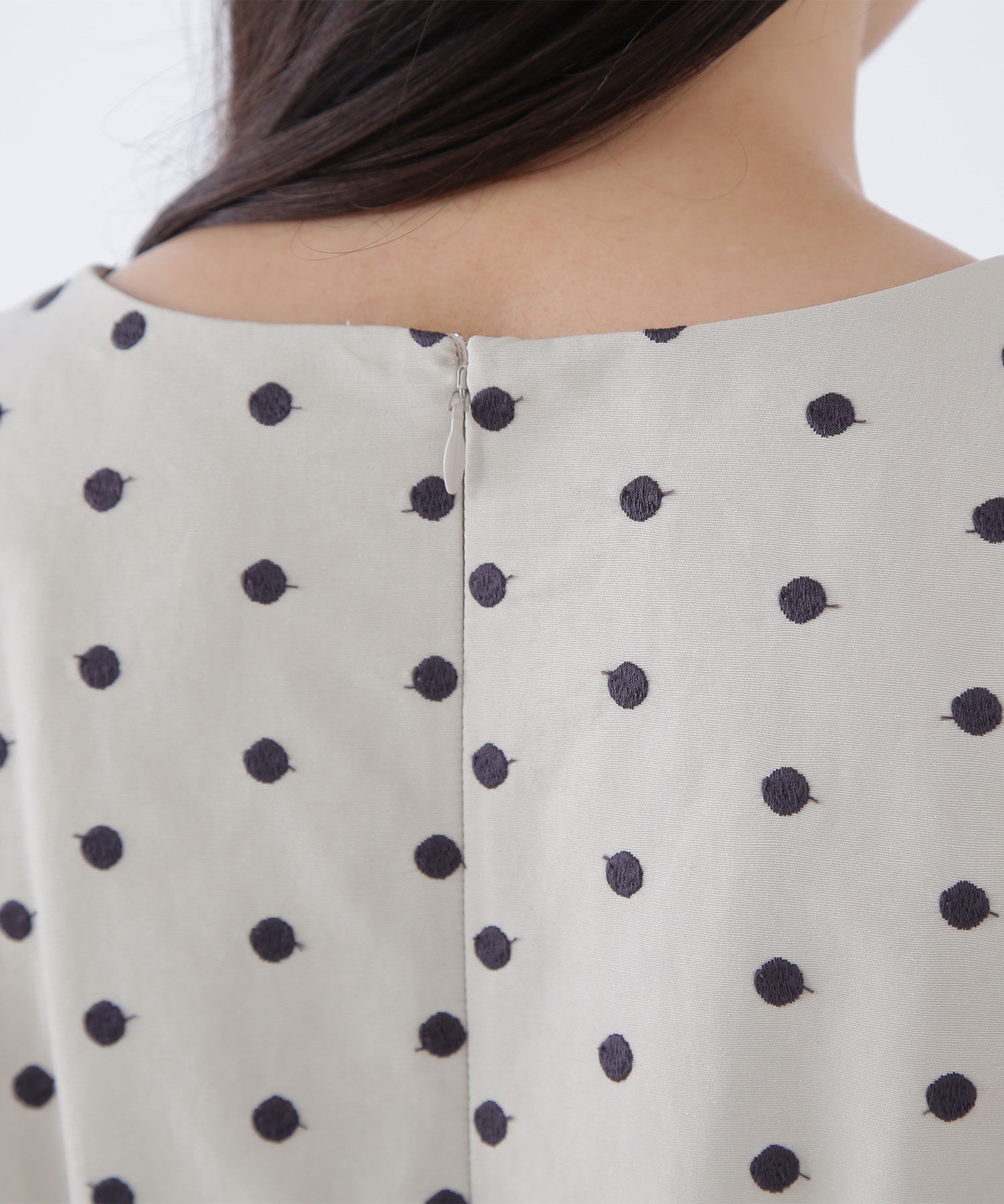  「ドット刺繍タフタワンピース」|ワンピース|