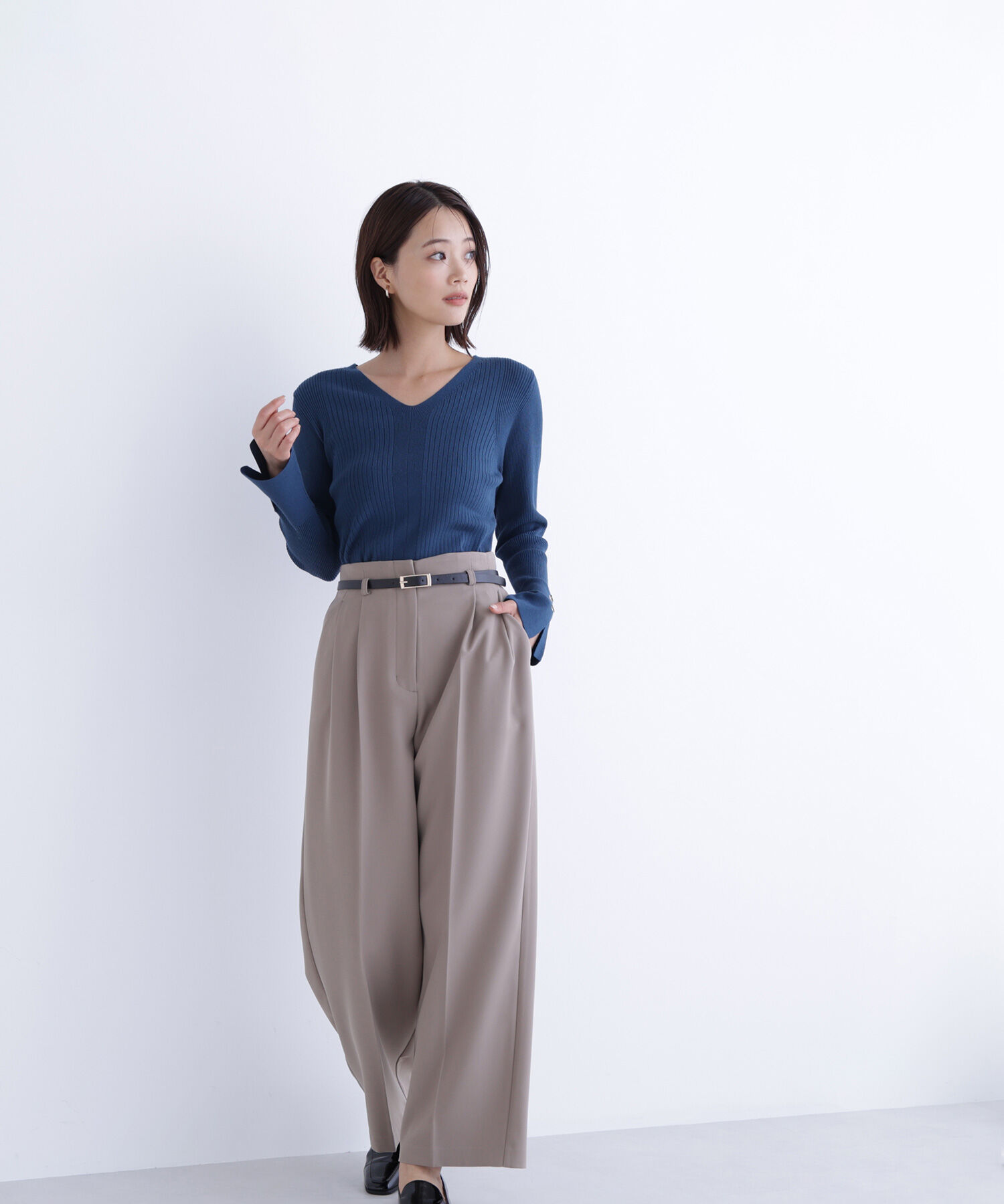  「Vネックハトメスリーブリブニット」|ニット・セーター|